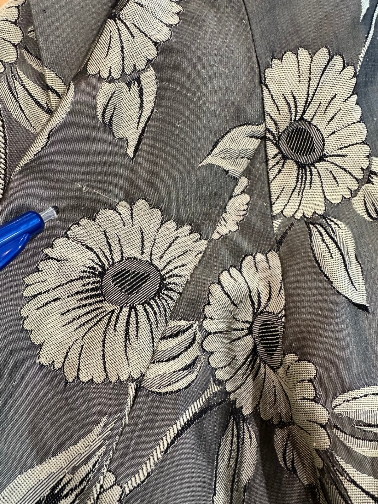 T.O.A.T - 100% Silk - Made in New Zealand - Blazer - Size 14 - Grey / Gold