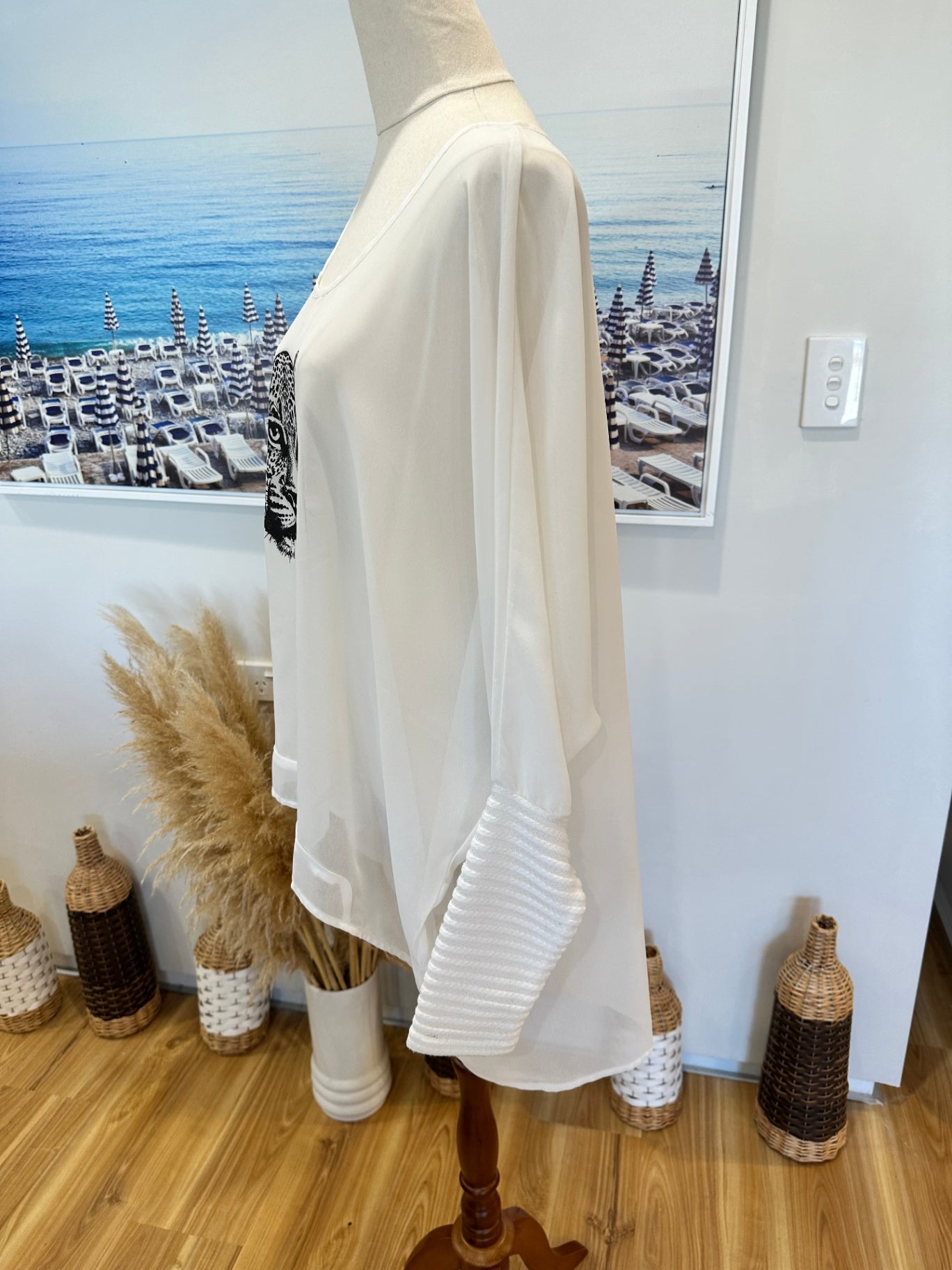 Mi Moso - Blouse w Leopard - Size 16 - White