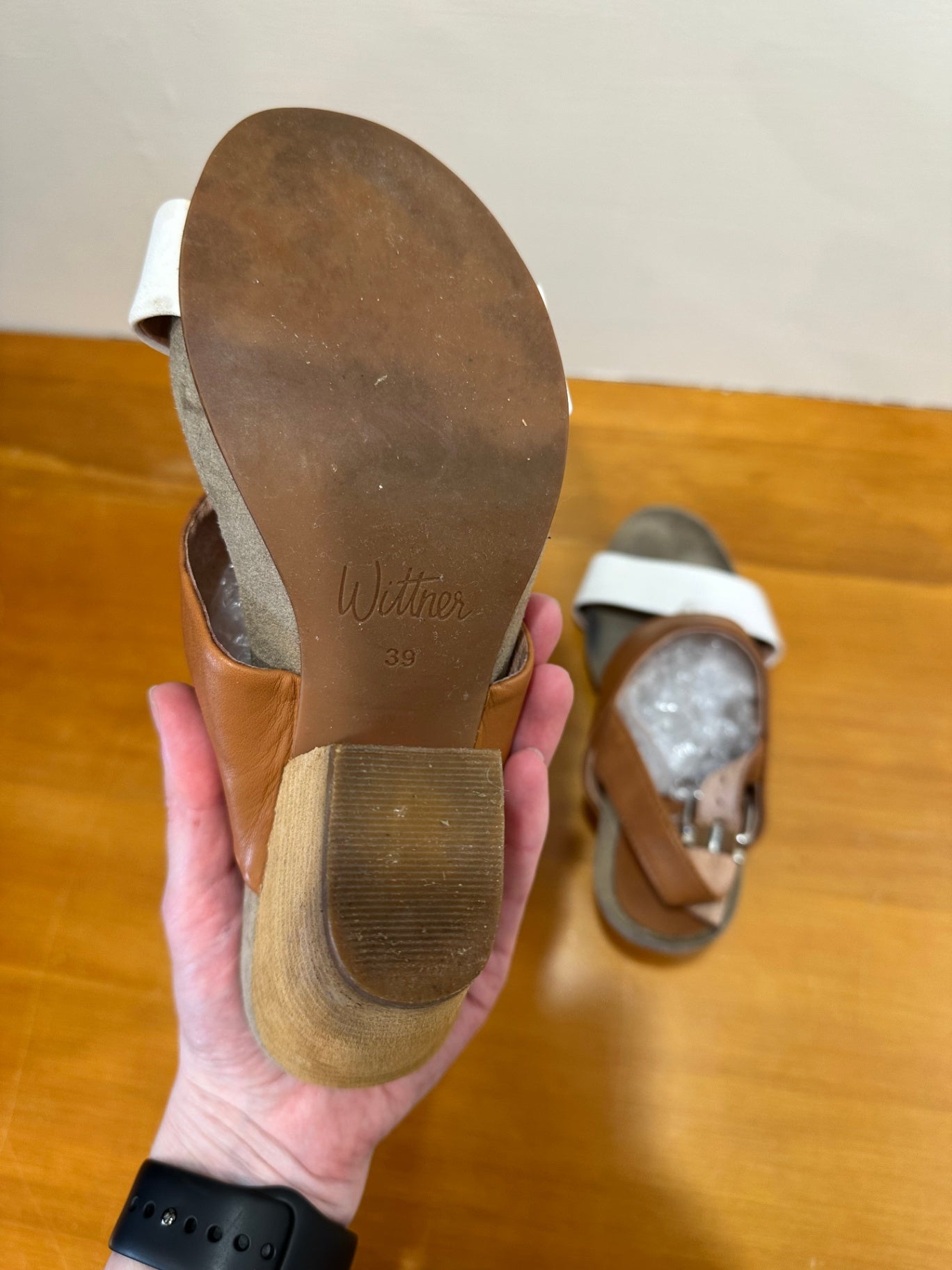 Wittner Sandals 39 Beige and Brown