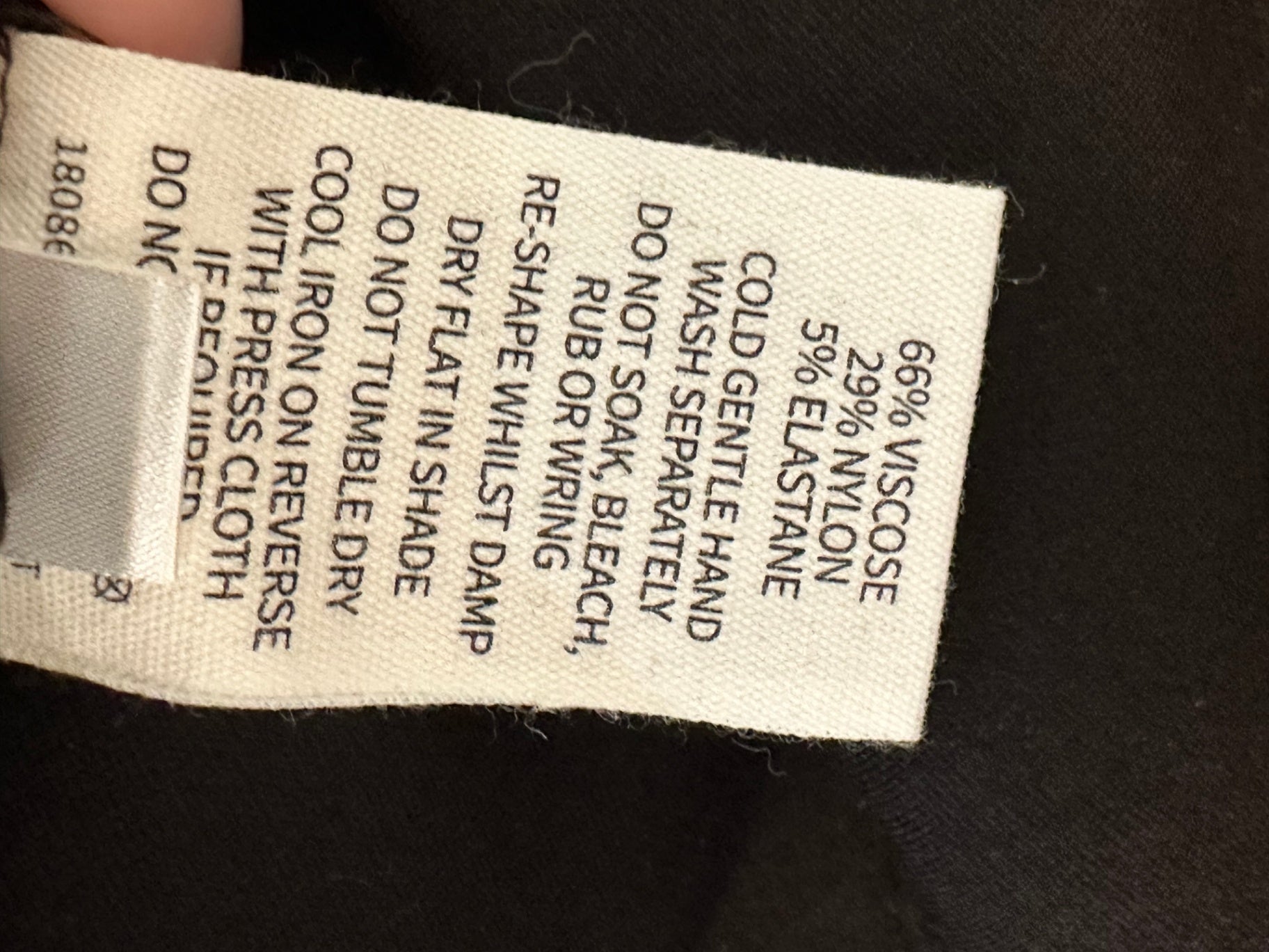 Glassons - Stretchy Black Pants w Bootleg - Size 16