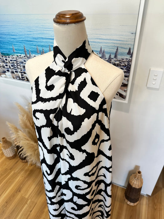 Decjuba - Dress - Size 6 - Black and White