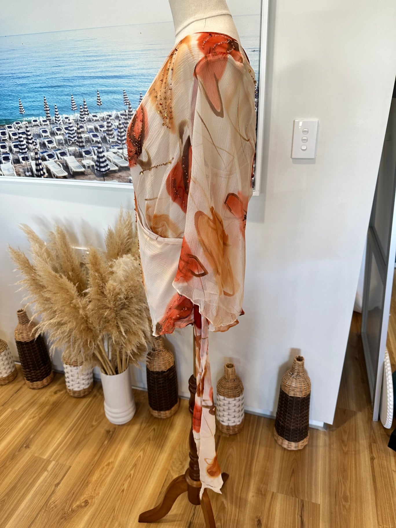 Wallis Blouse - Size 18 - 100% Silk - Beige with orange and brown floral patterns