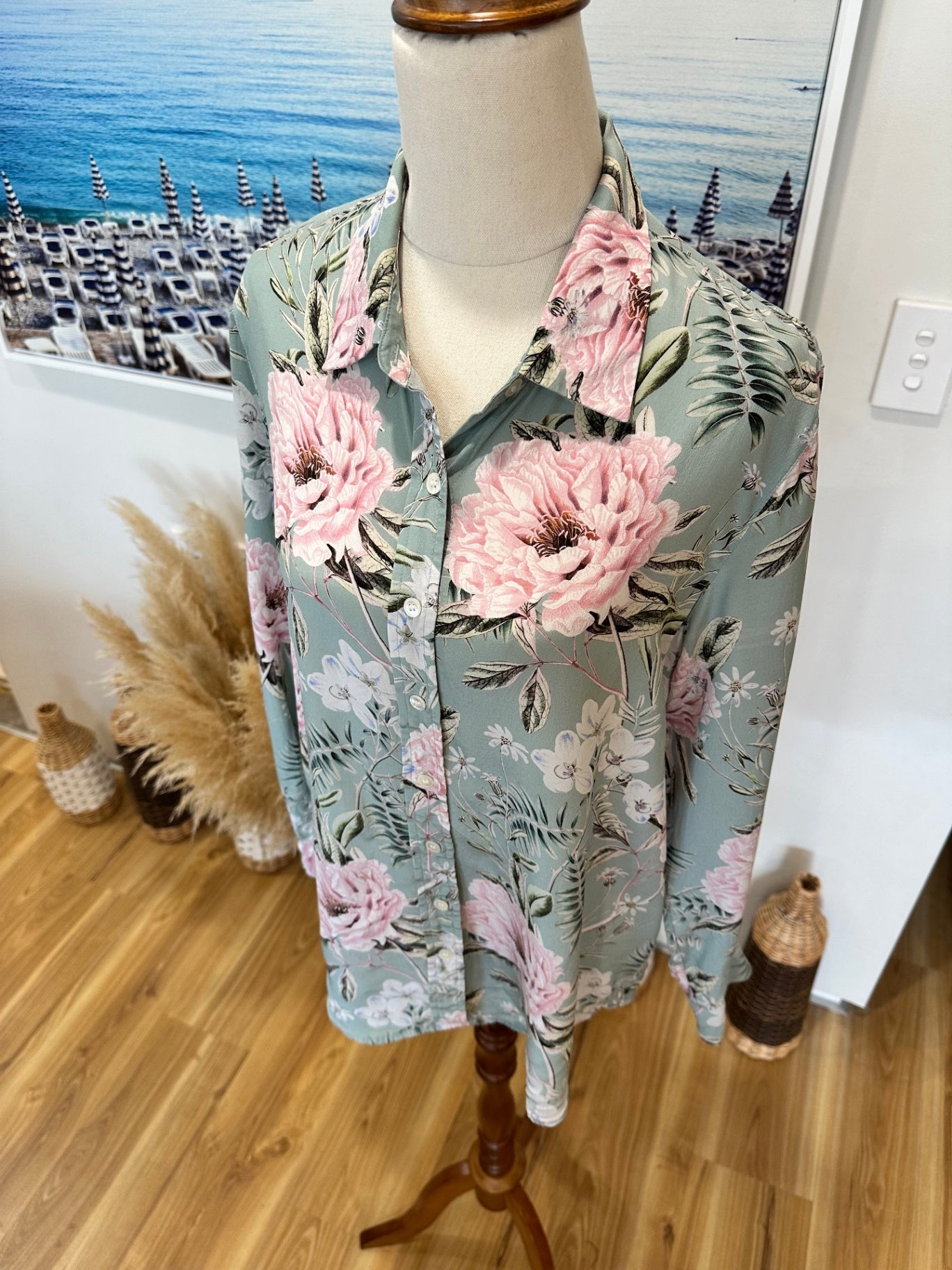 Trenery - 100% Pure Silk Blouse - Size 10 - Green with Pink and White Floral Pattern