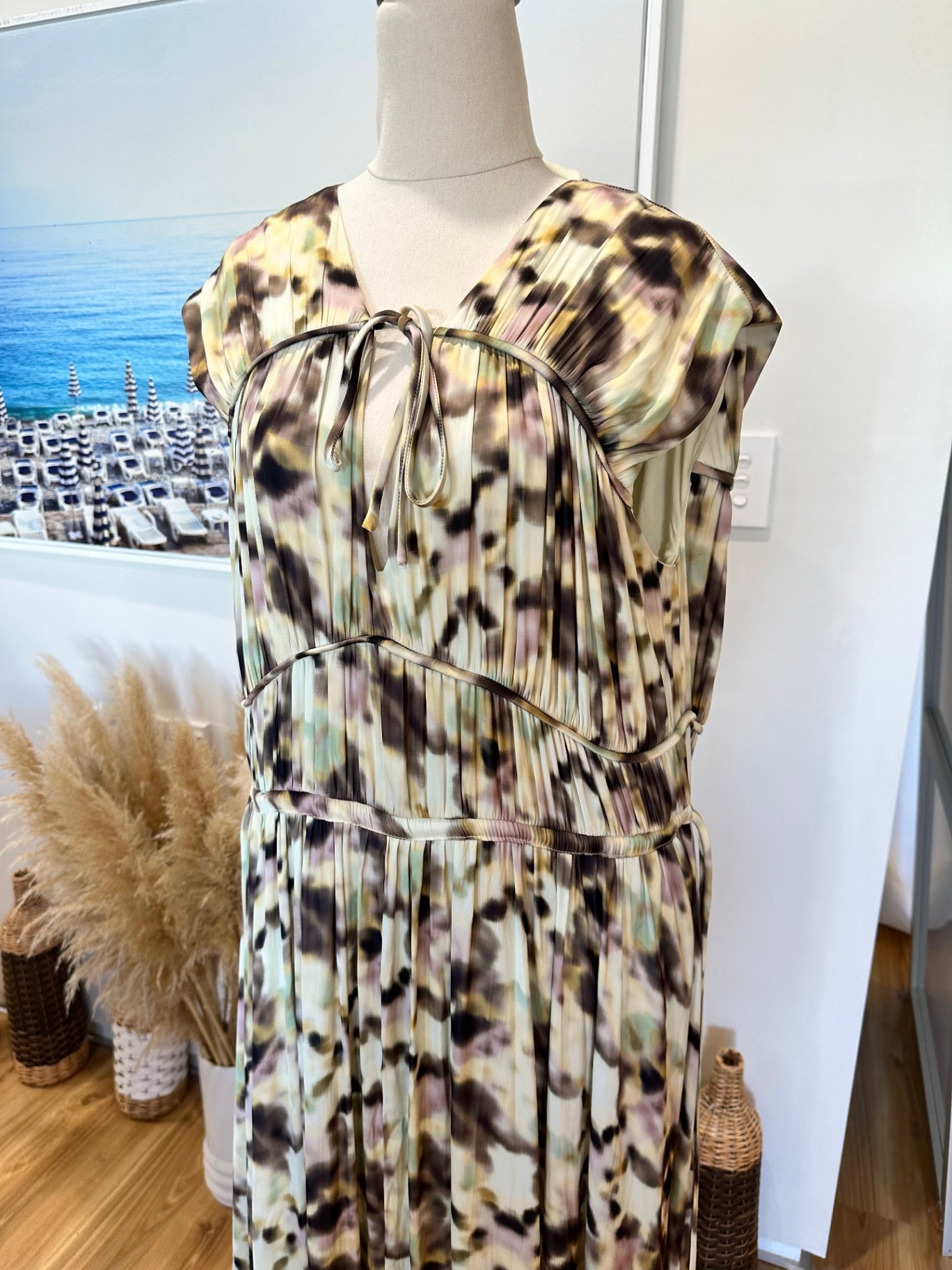 State of Play - Dress - Size 16 - NEW