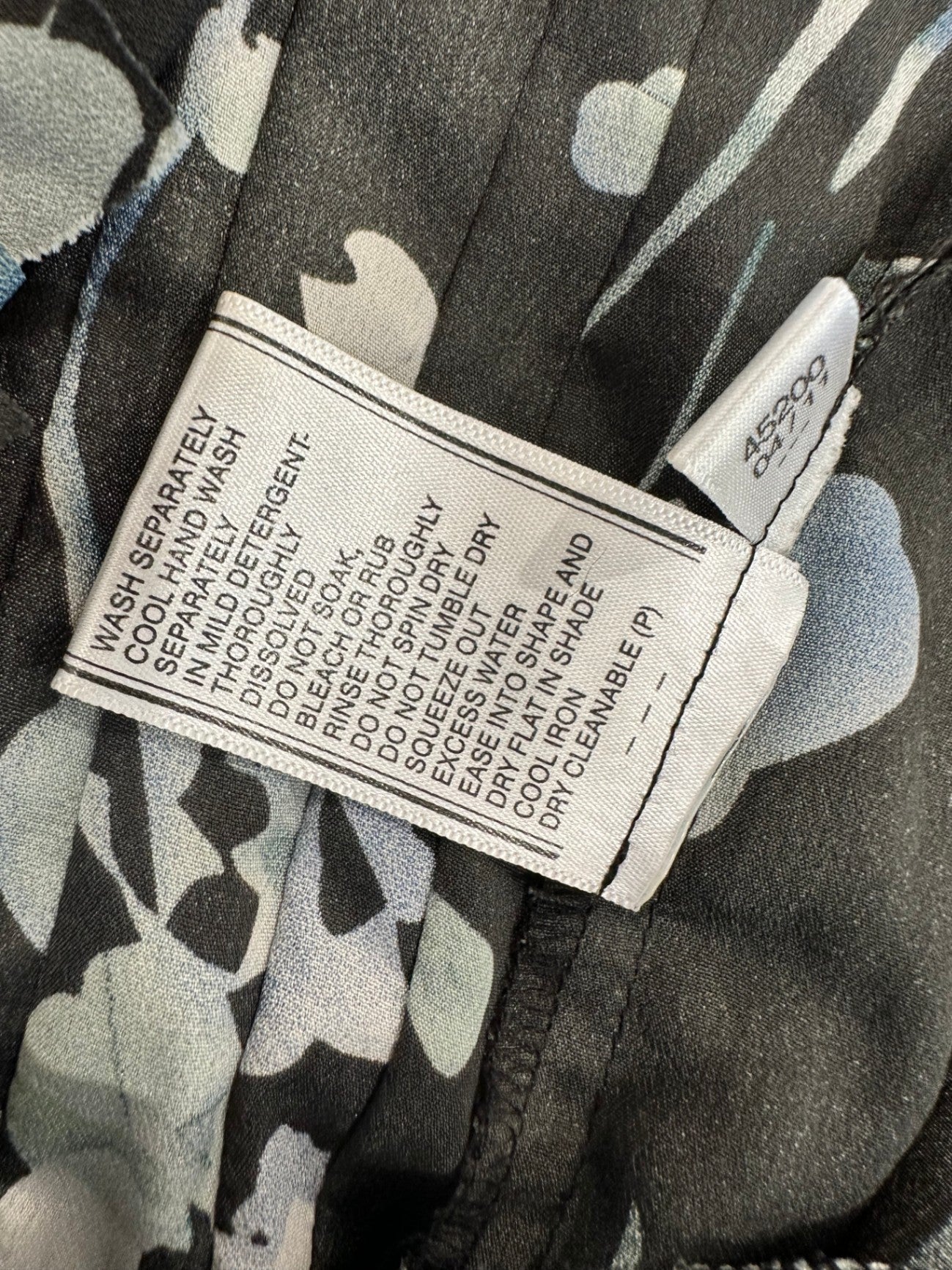 Portmans - Mini Skirt - Size 8 - Black w Pattern