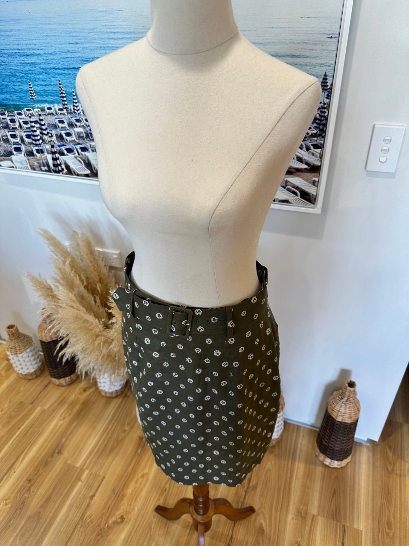 Monsoon - Skirt - Size 12 - Sage green