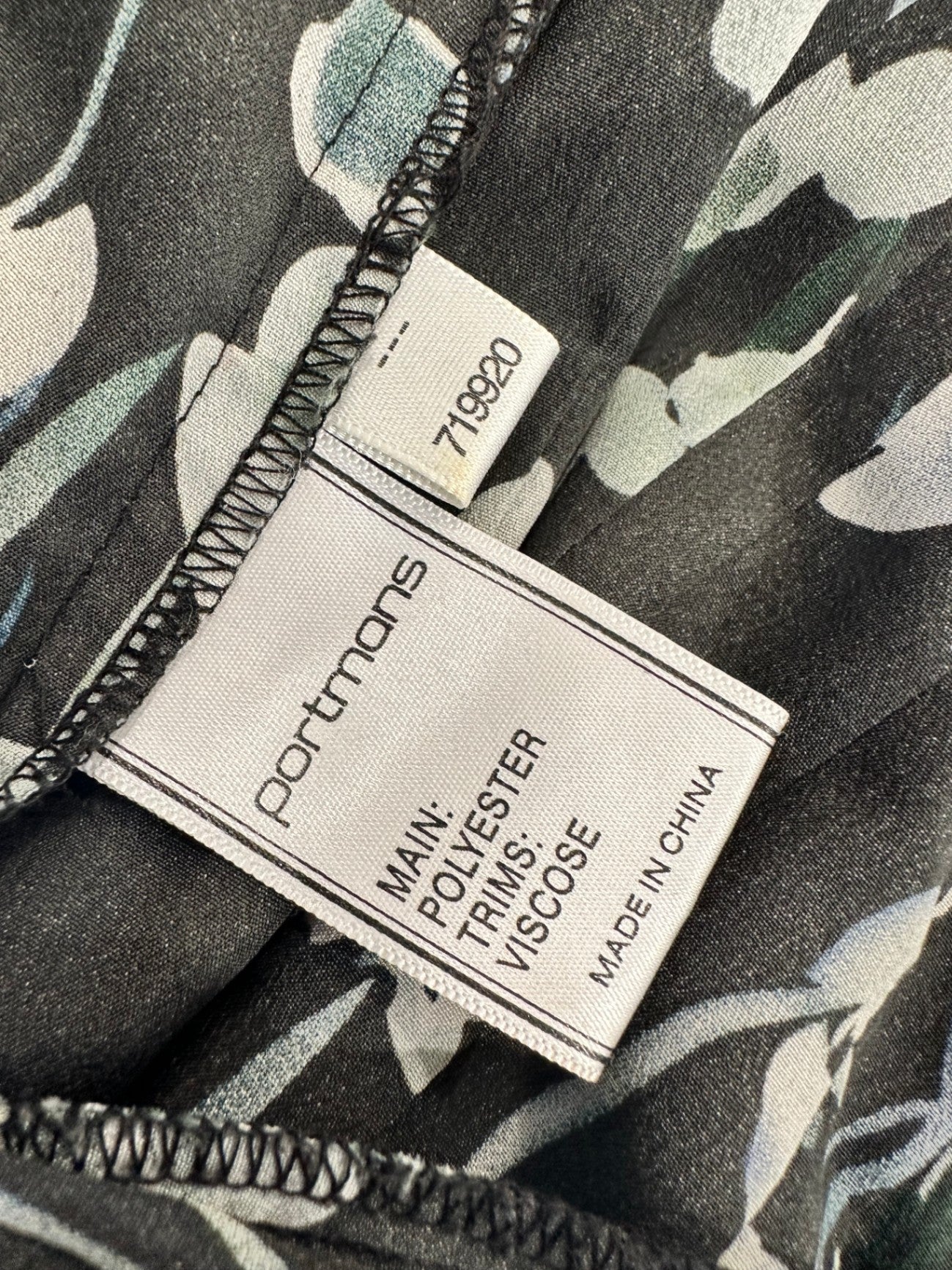 Portmans - Mini Skirt - Size 8 - Black w Pattern