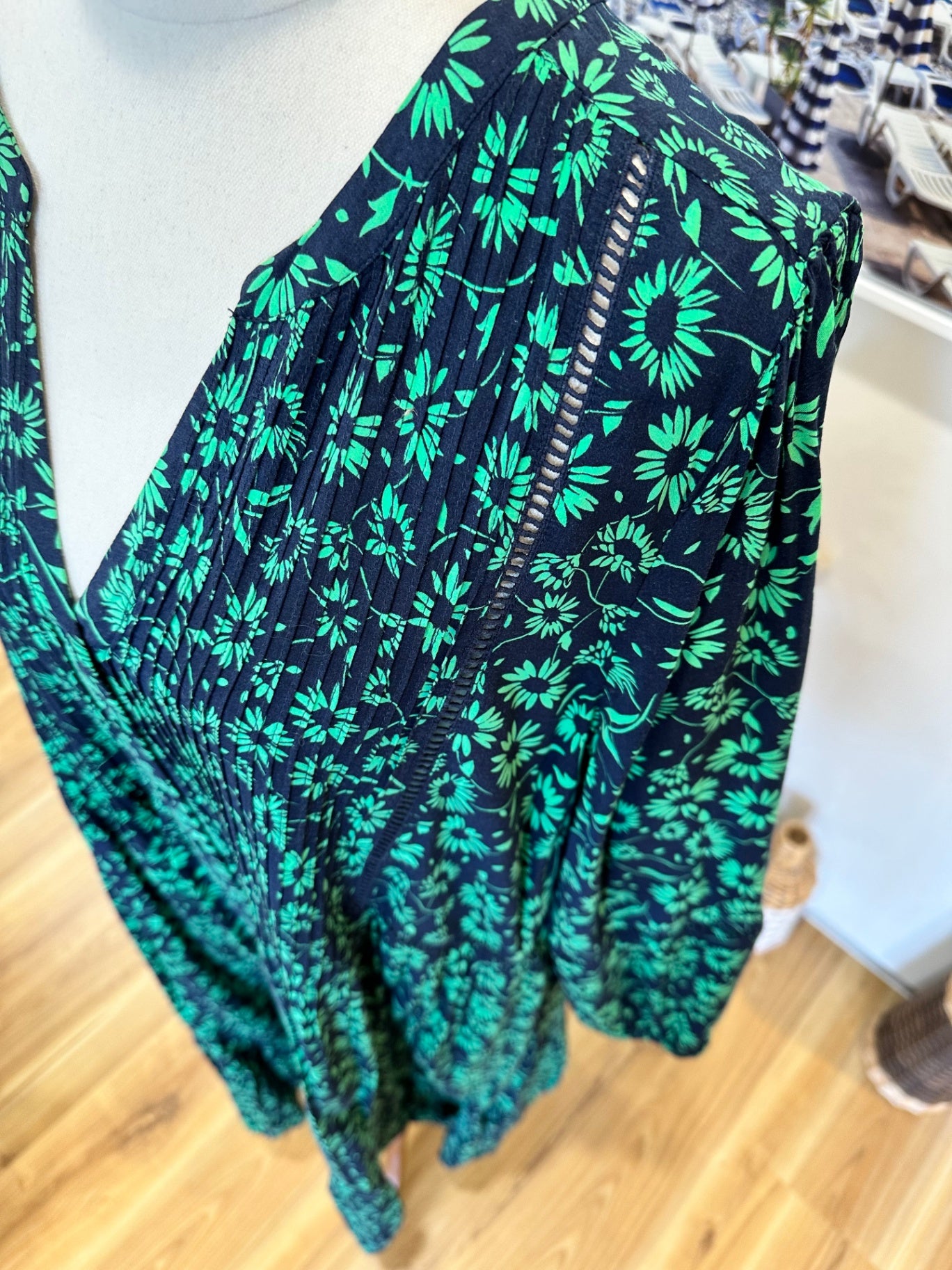 Virtuelle - Bohemian Dress - Size 18 - Black and green