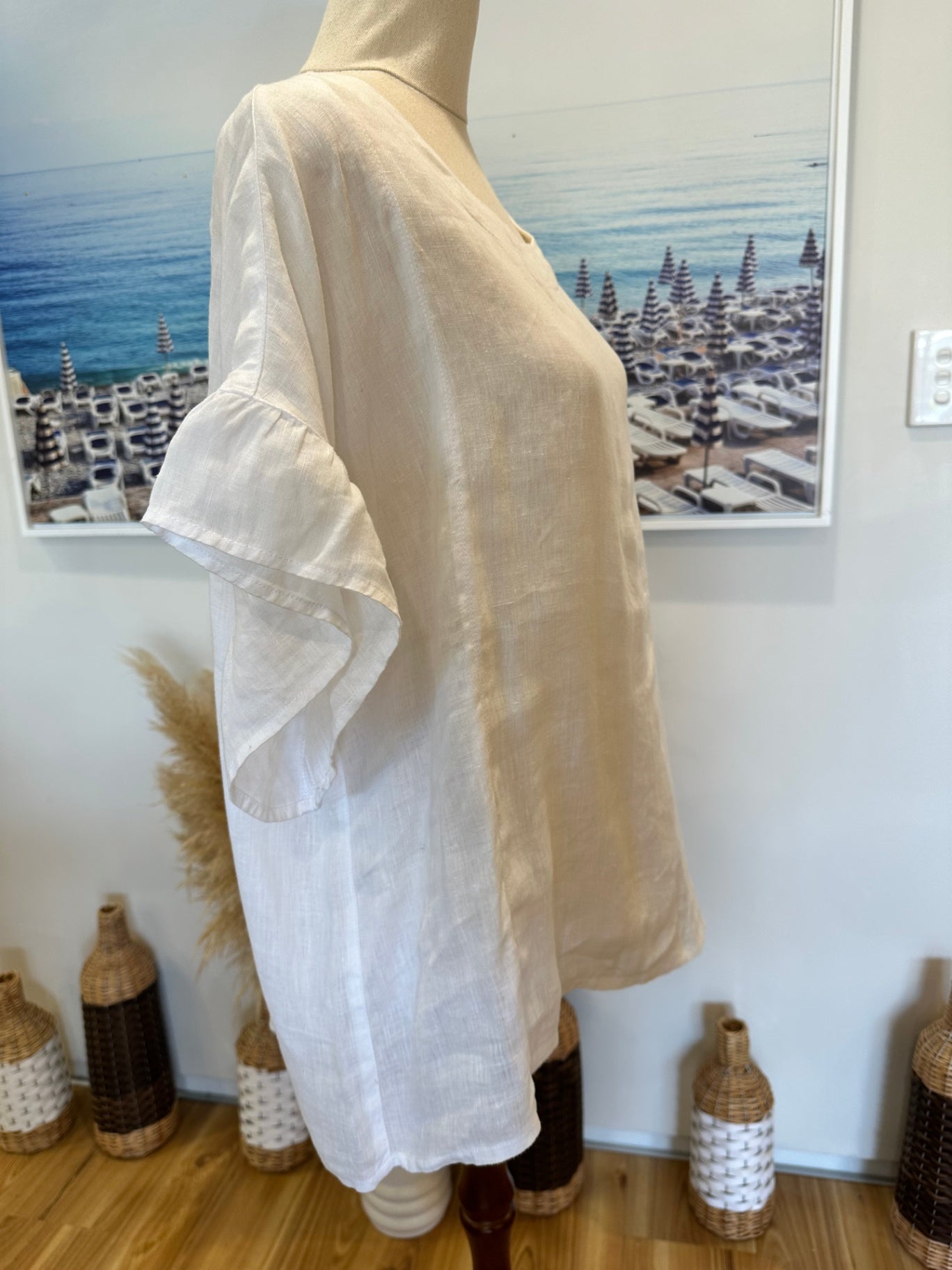 [SALE] White Short Sleeve Blouse with Thrill Sleeves - Size Extra Large