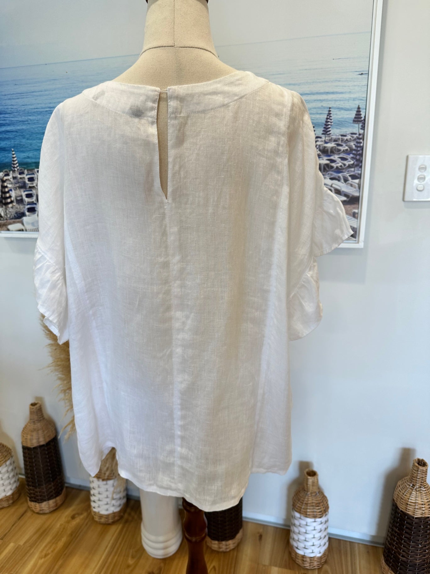[SALE] White Short Sleeve Blouse with Thrill Sleeves - Size Extra Large