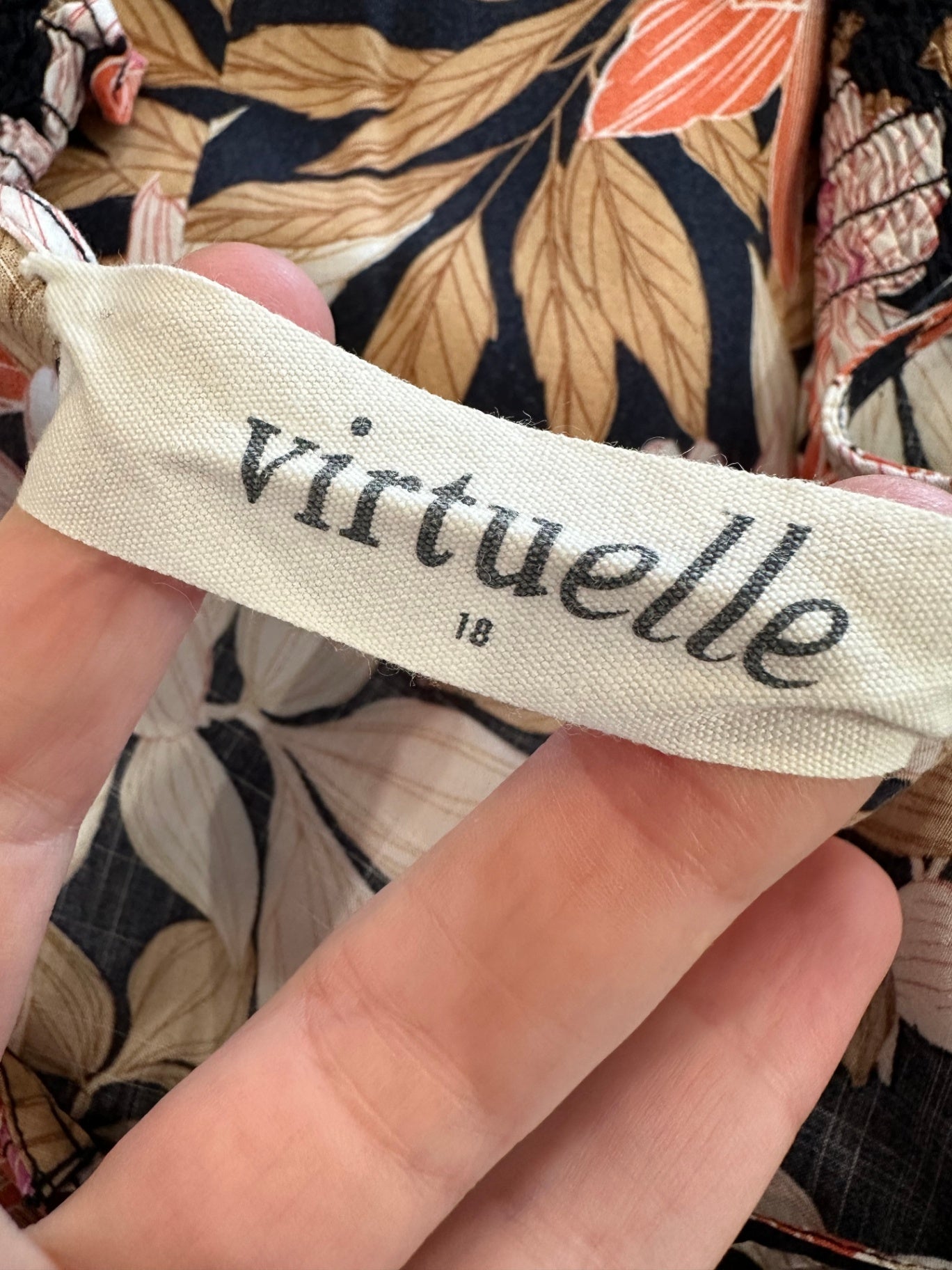 Virtuelle Dress - Size 18 - Autumnal Flowers