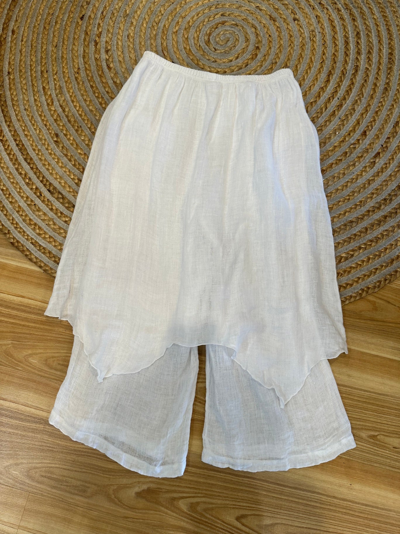 [SALE] Skort - Shorts with Skirt - 100% Linen - Large - White