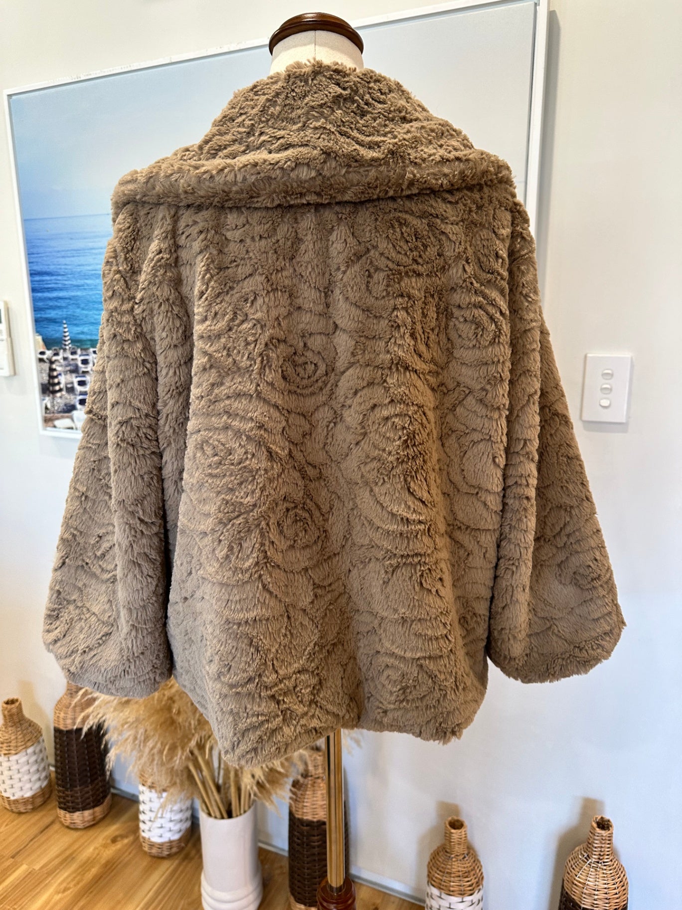 Faux Fur Jacket - Cropped - Medium - Beige