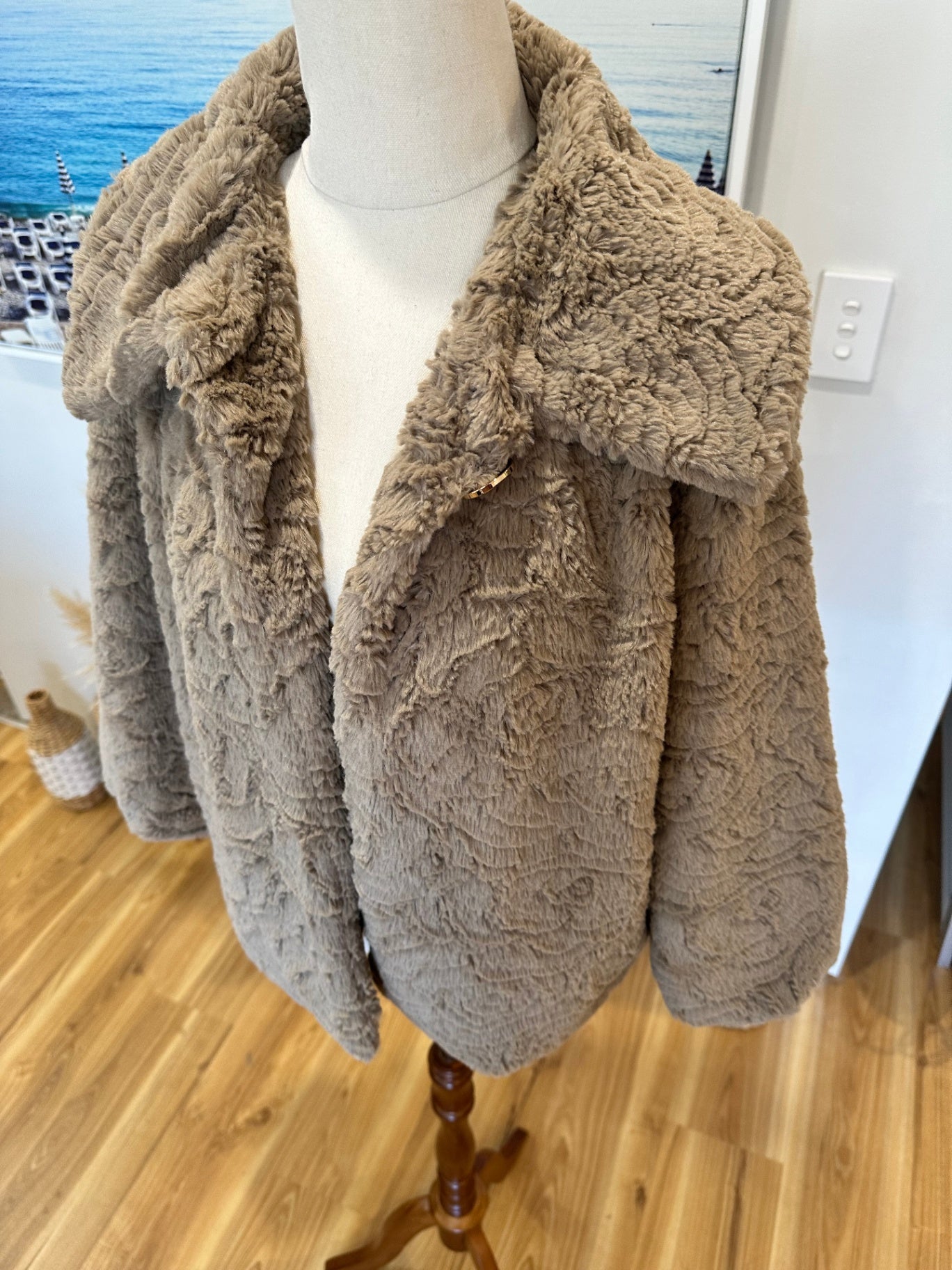 Faux Fur Jacket - Cropped - Medium - Beige