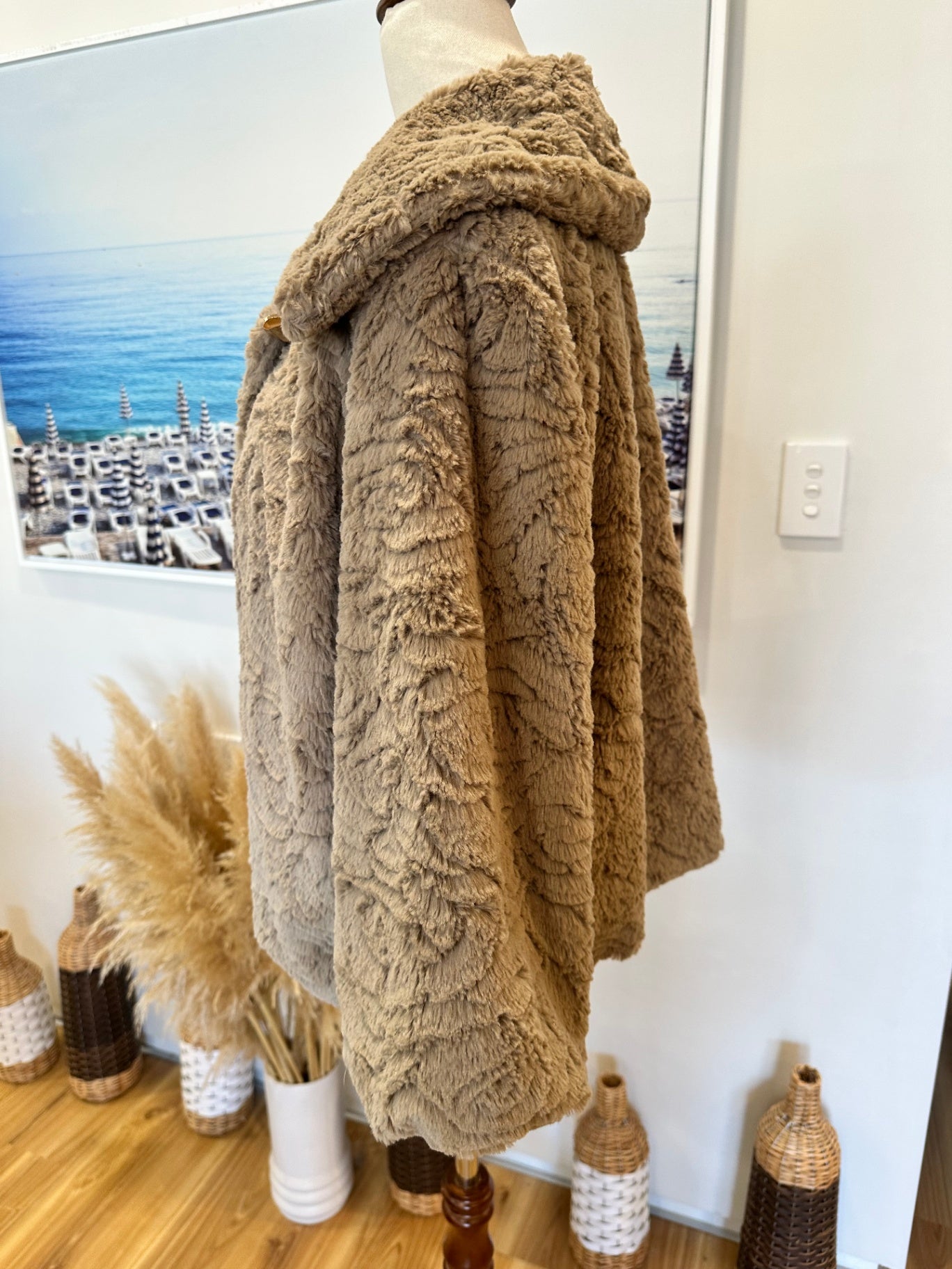 Faux Fur Jacket - Cropped - Medium - Beige