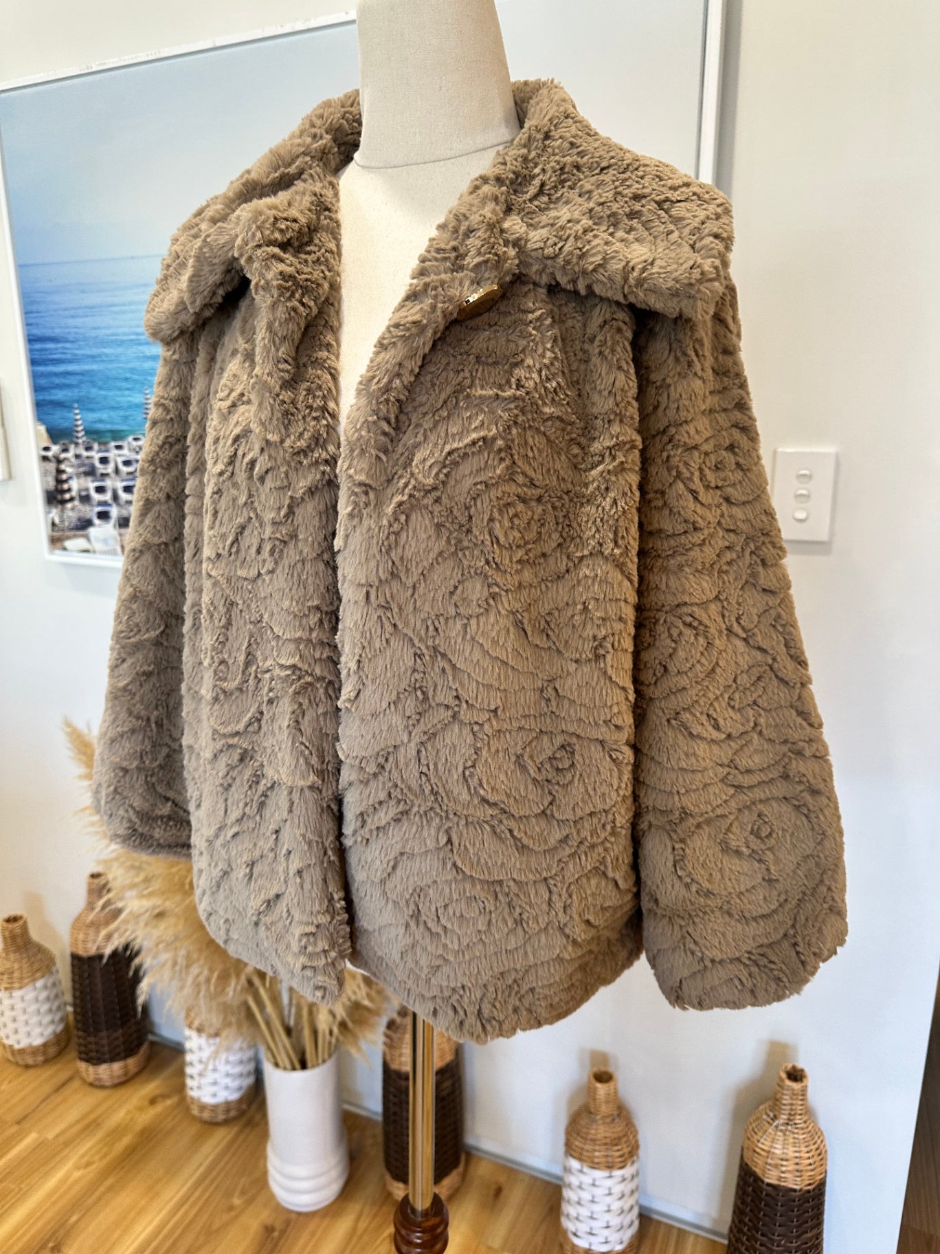 Faux Fur Jacket - Cropped - Medium - Beige