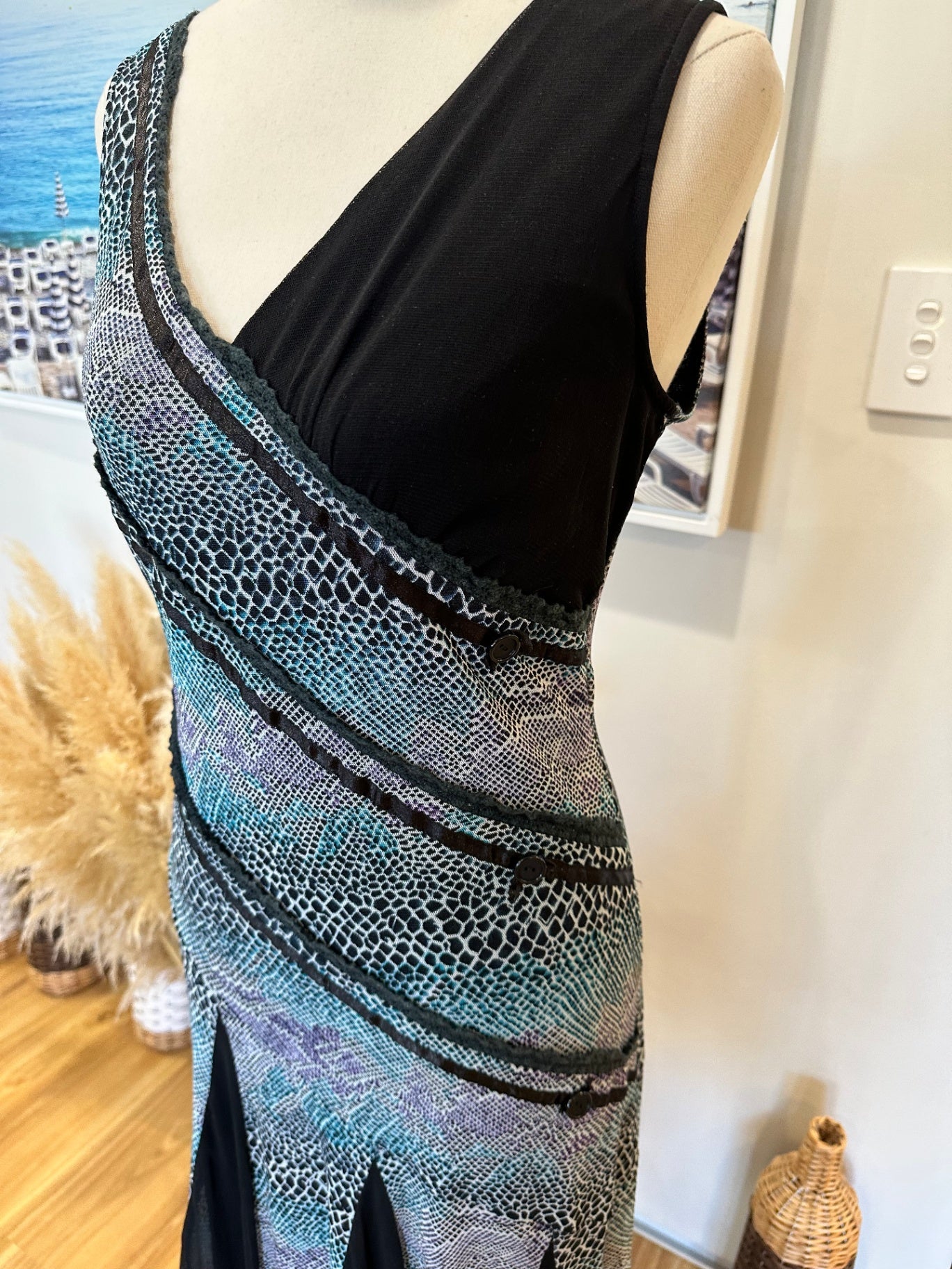 [SALE] Swing Dress - Black w Blue Snakeskin tones