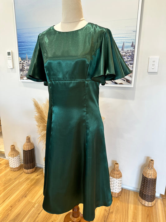 [SALE] Emerald Green - Satin Dress - Size Small