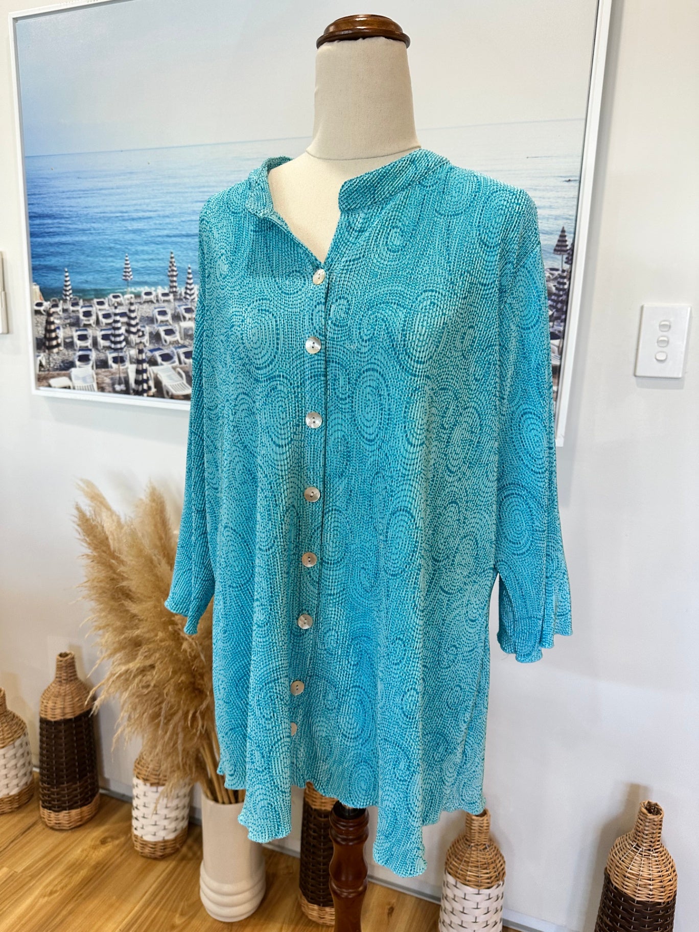 [SALE] Turquoise w Spirals Blouse - Size Large / Extra Large