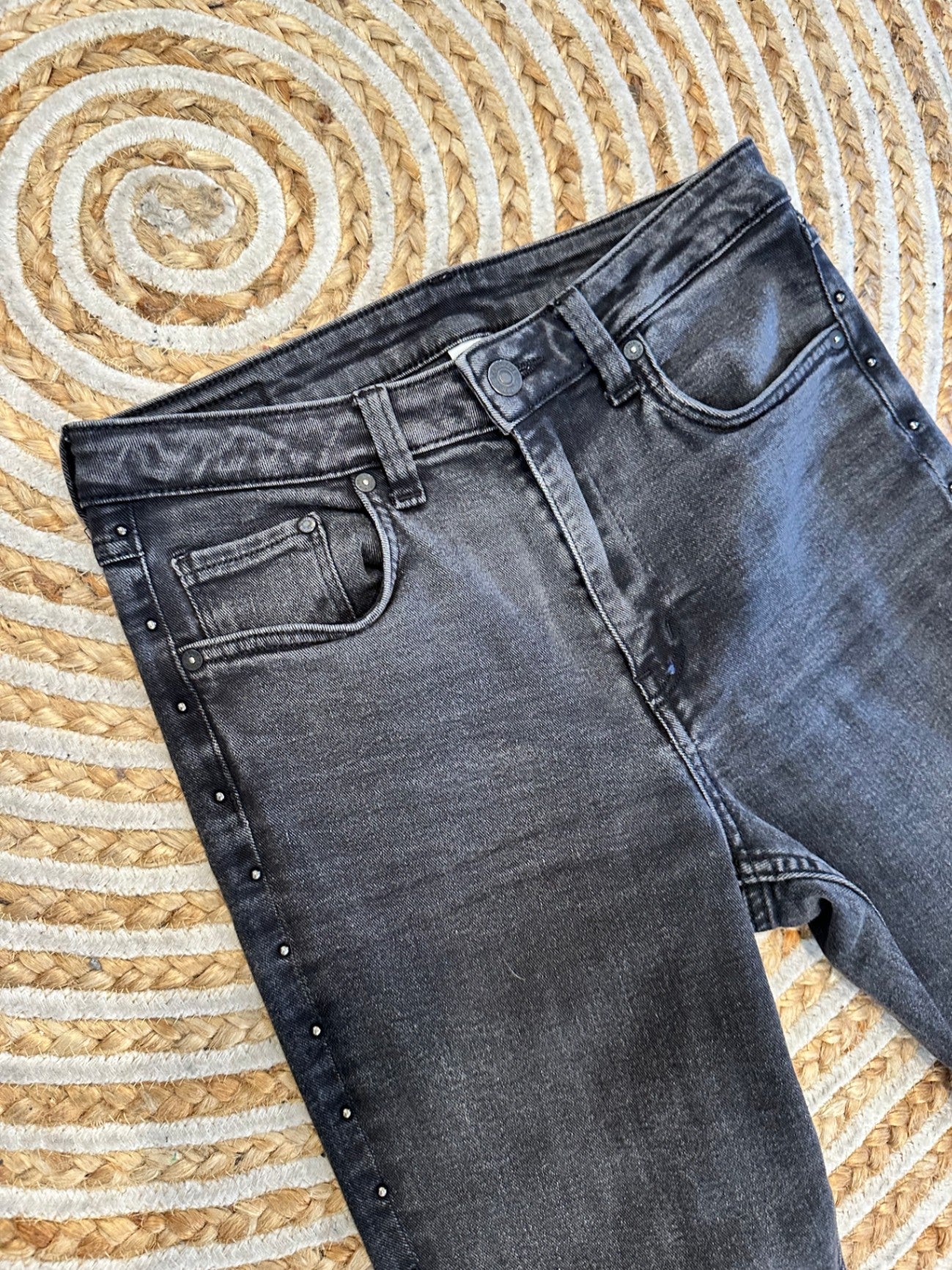 [SALE] Grey-wash Jeans with stud detailing - Size 29