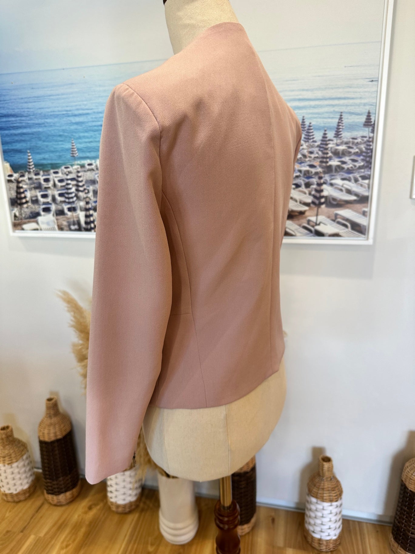 [SALE] Pagani - Cropped Blazer - Size 8 - Pink