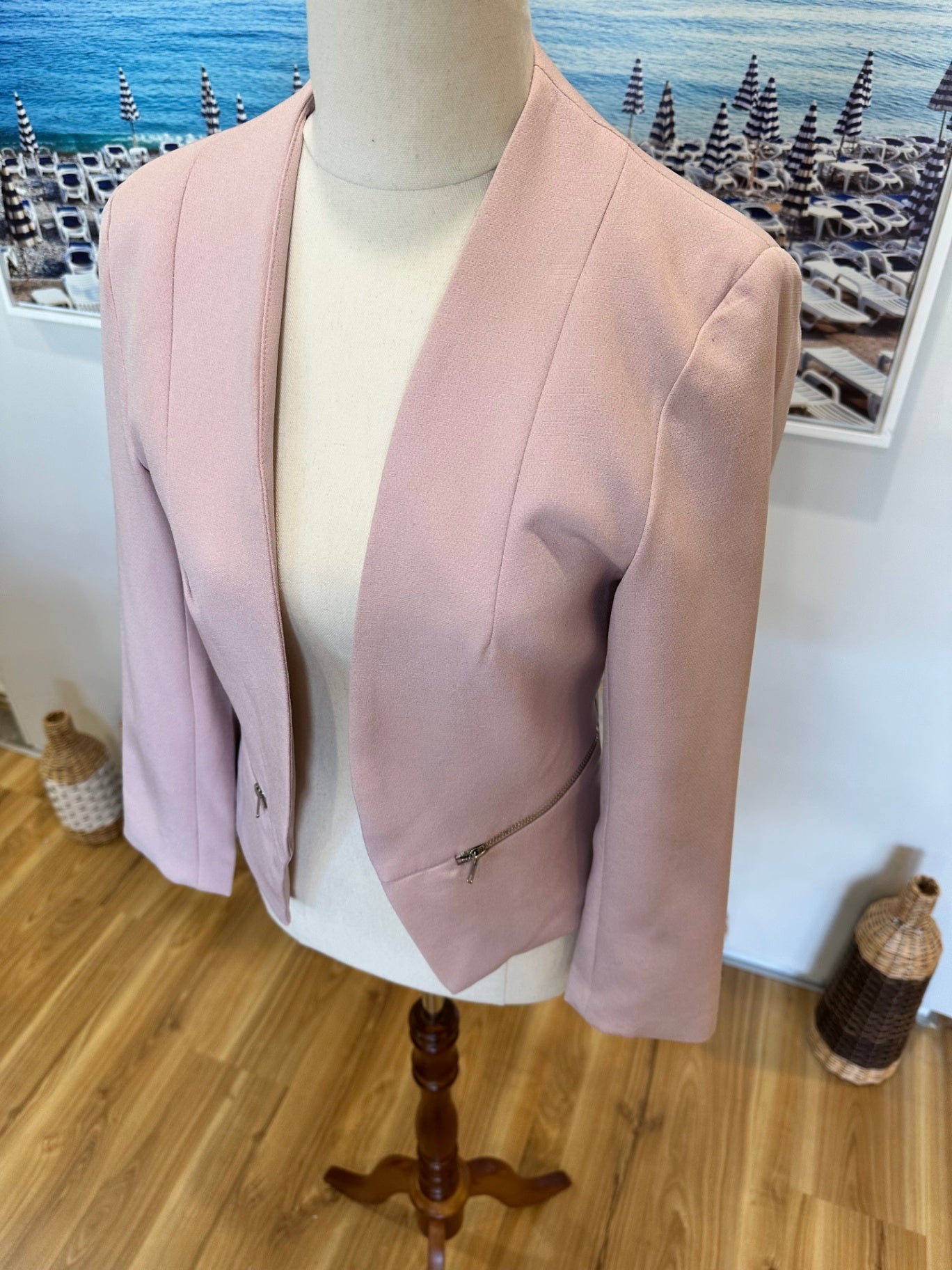 [SALE] Pagani - Cropped Blazer - Size 8 - Pink