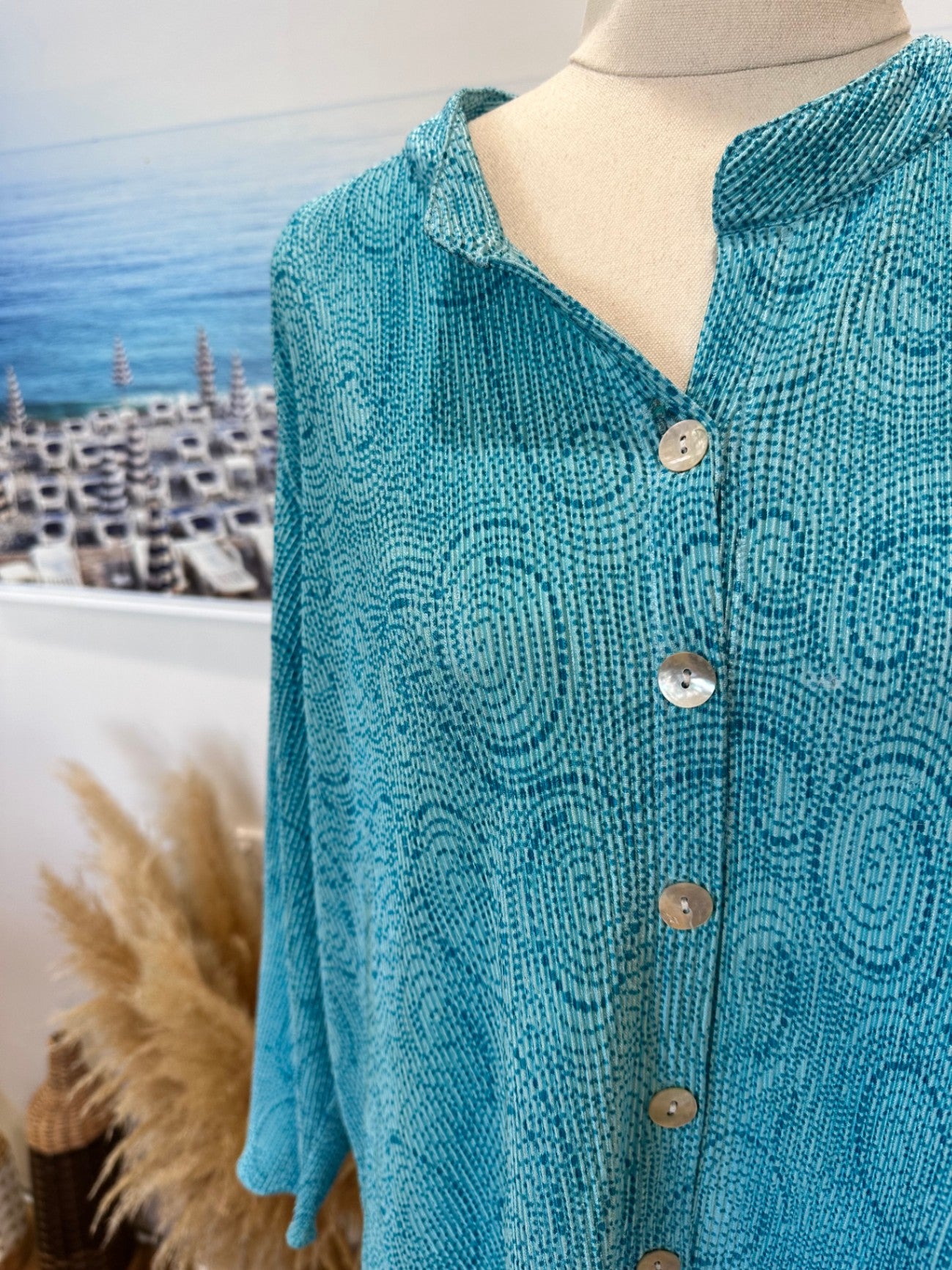 [SALE] Turquoise w Spirals Blouse - Size Large / Extra Large