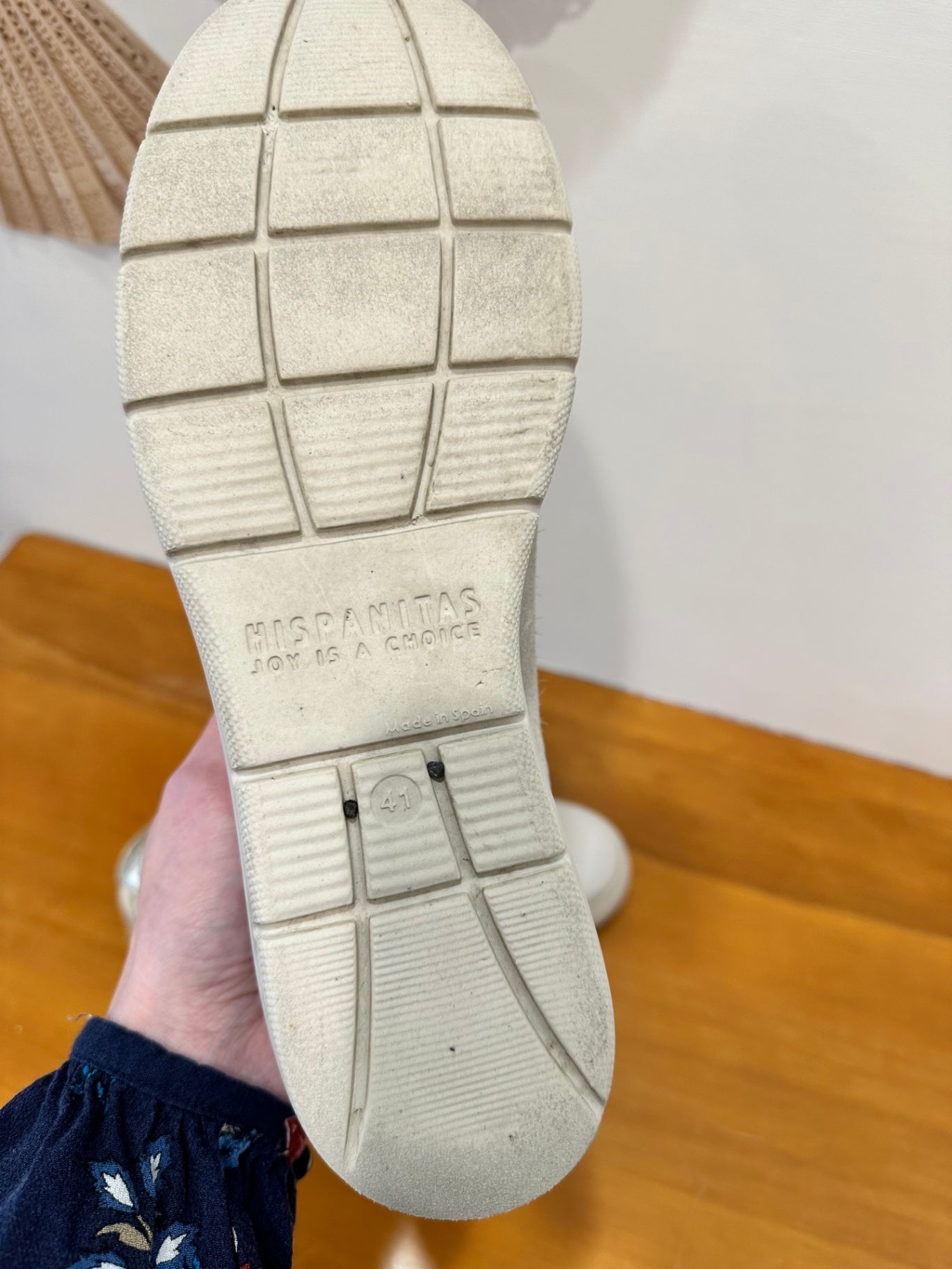 [SALE] Hispanita Sneakers - Size EU 41 - Gold and white