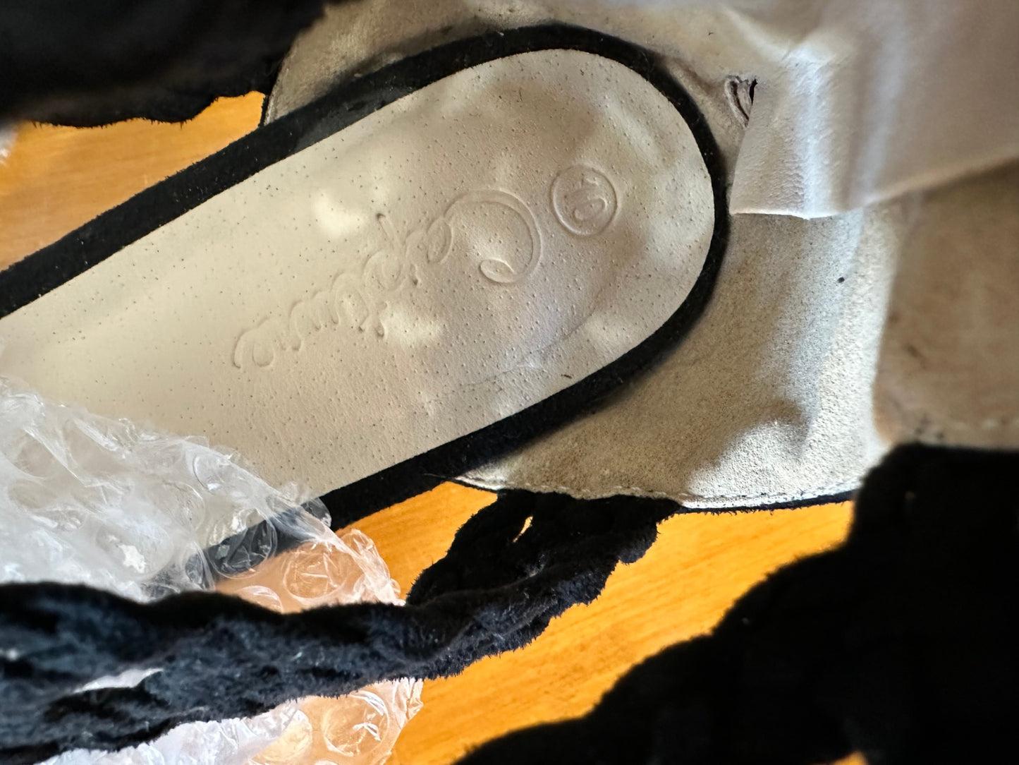 [SALE] Capture - Heeled Sandals - Size 10 - Black