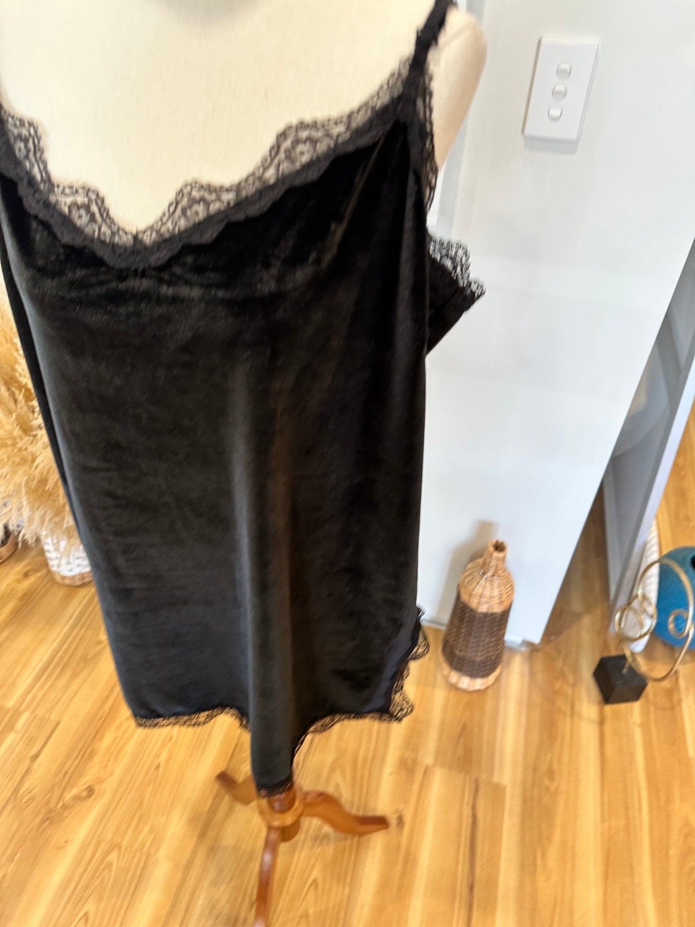 Pagani Velvet Camisole - Size 16 - Black 