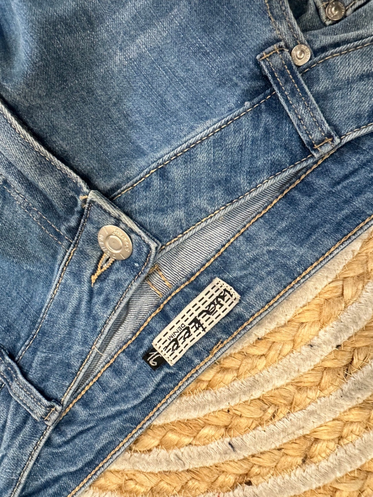 [SALE] Wakee - Distressed / Ripped Jeans - Size 16 - Blue