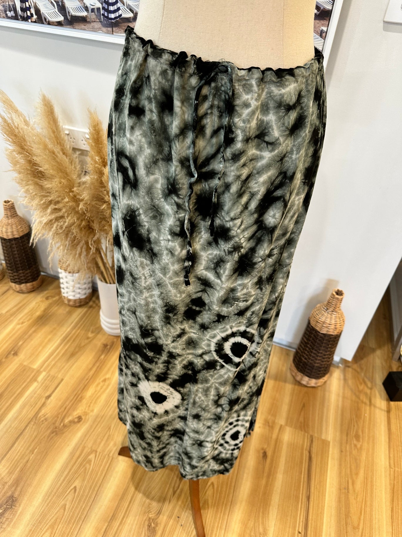 [SALE] Skirt - Grey + White Tie-dye - Large