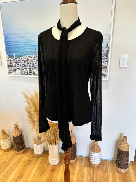[SALE] Valerie Frank -- Black Top - Size 14 - Made in New Zealand