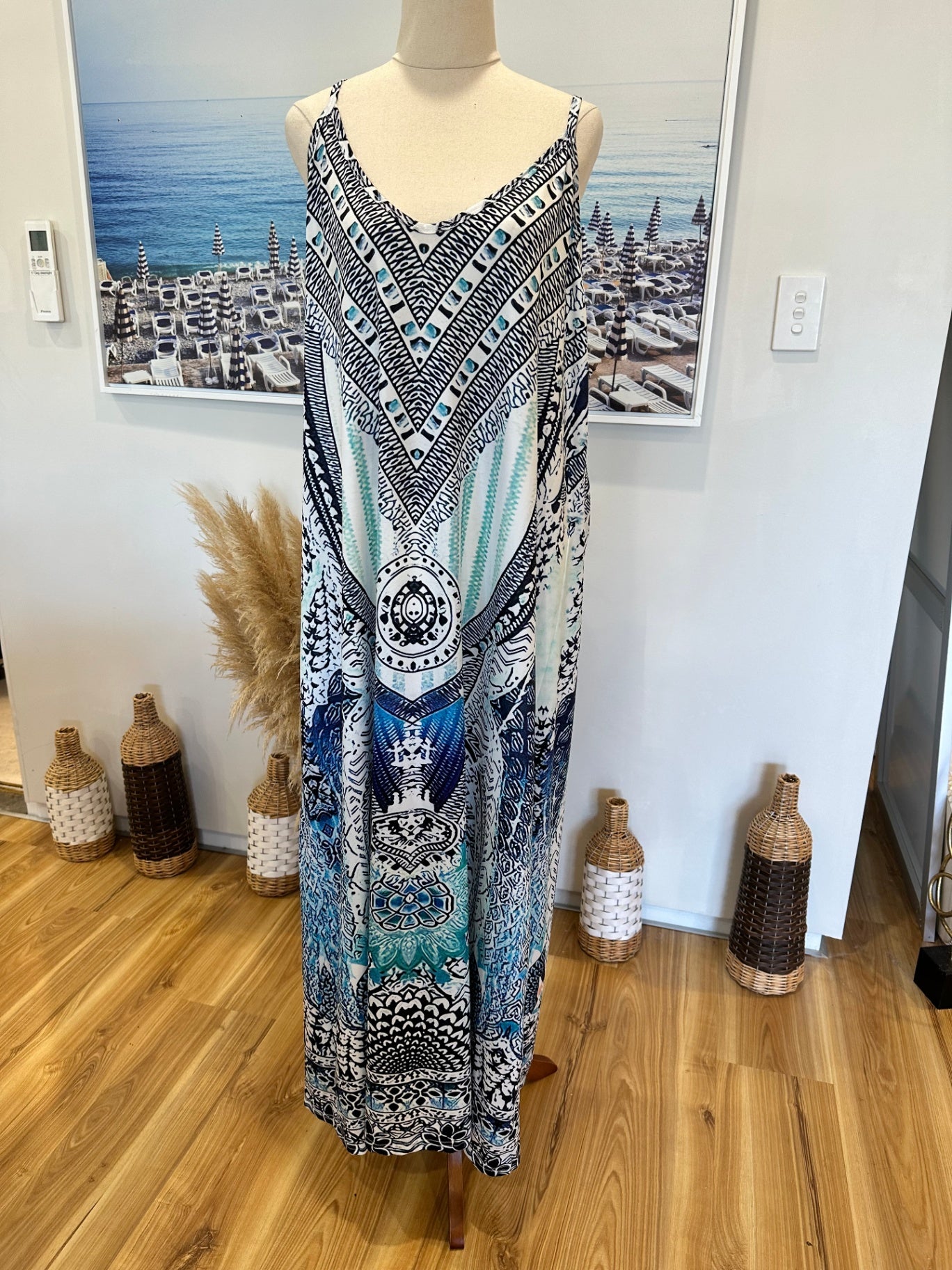 [SALE] Maxi Dress - Extra Large - White w Blue Tones