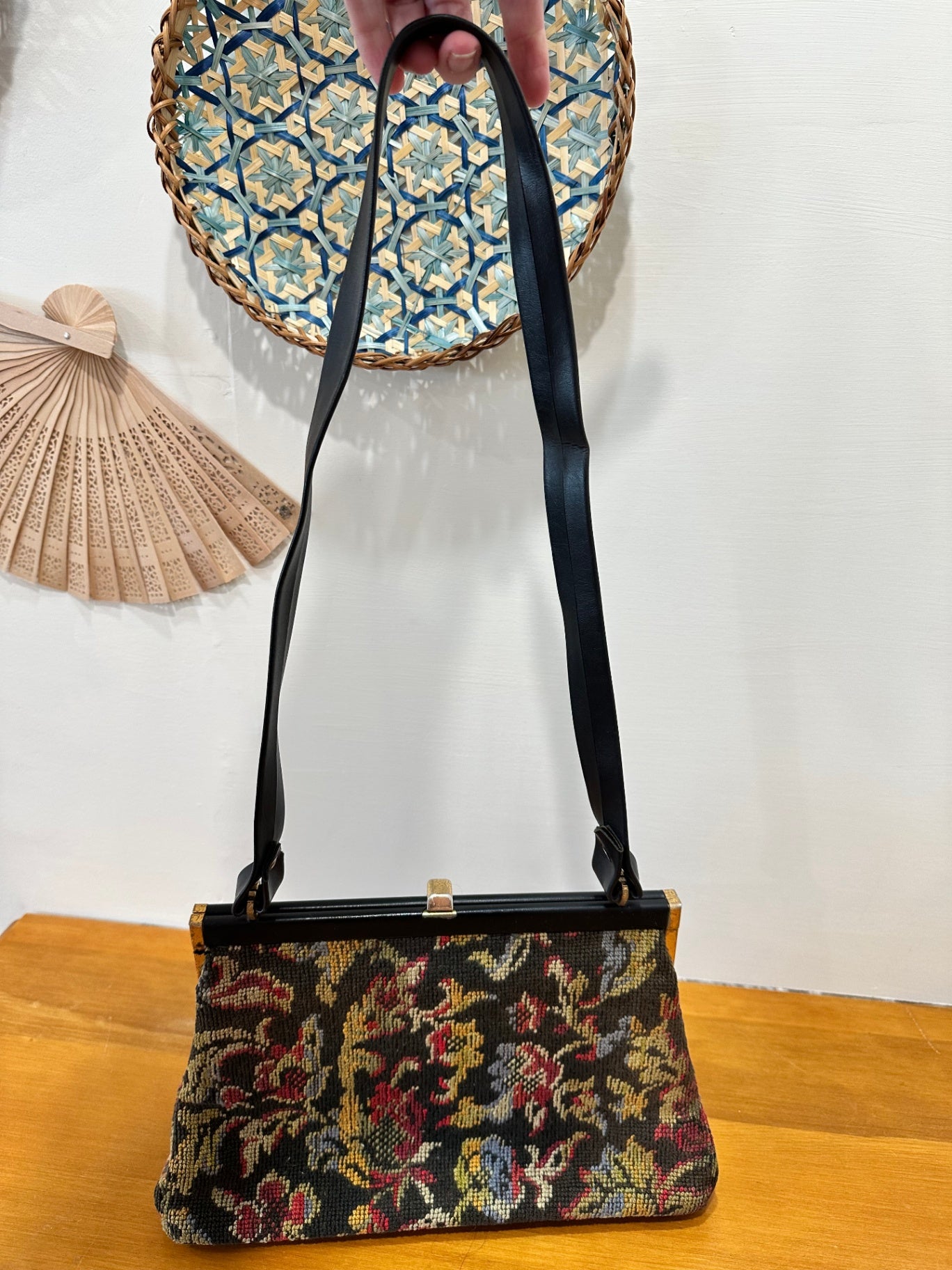 [SALE] Vintage Handbag - Tapestry
