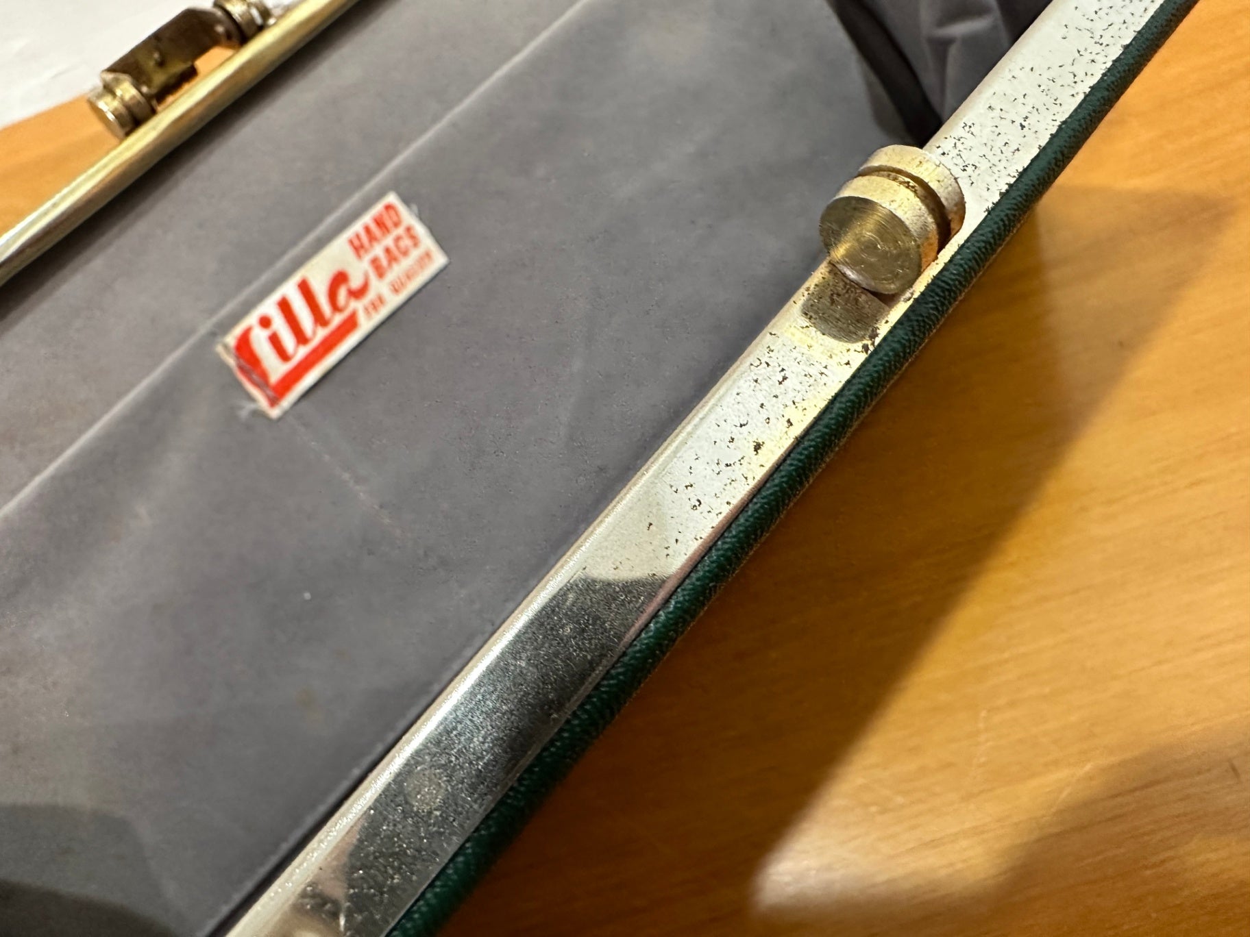 [SALE] Vintage - Long Oblong - Green Clutch Purse