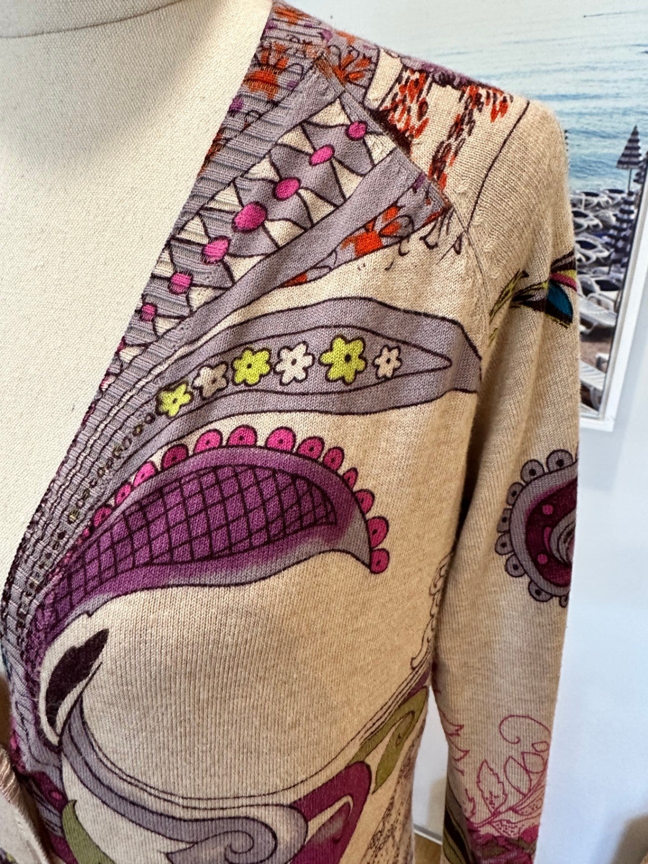 Heine Cardigan - Medium - Beige w floral and abstract patterns