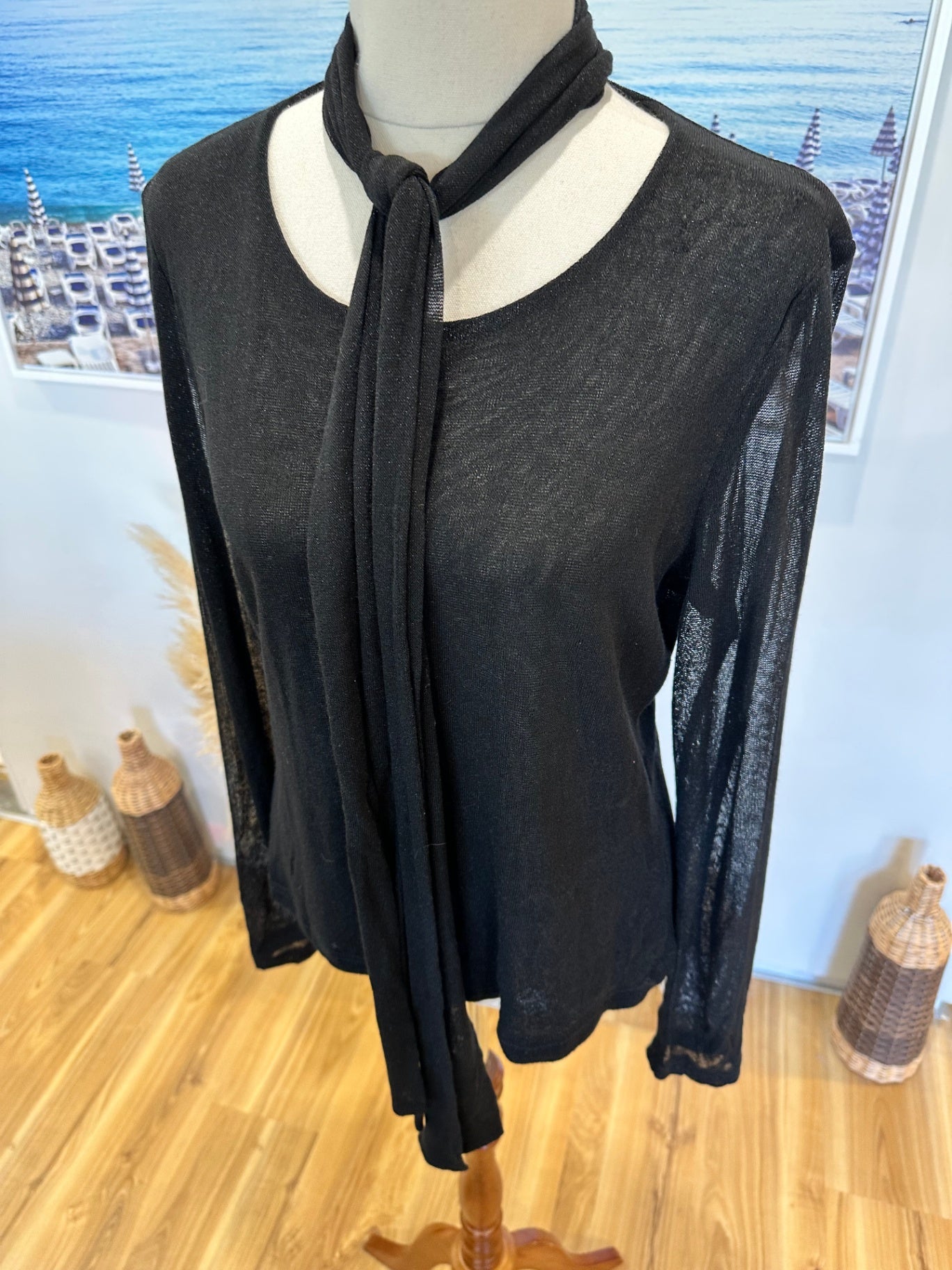 [SALE] Valerie Frank -- Black Top - Size 14 - Made in New Zealand