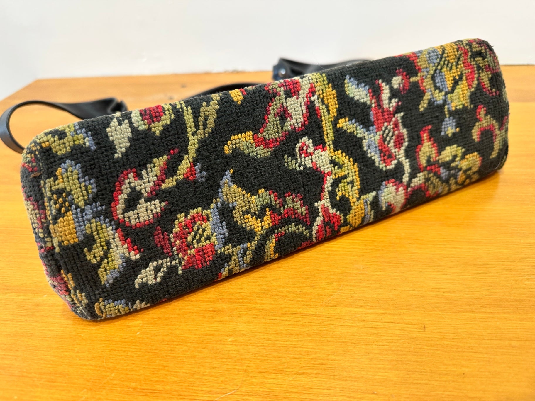 [SALE] Vintage Handbag - Tapestry