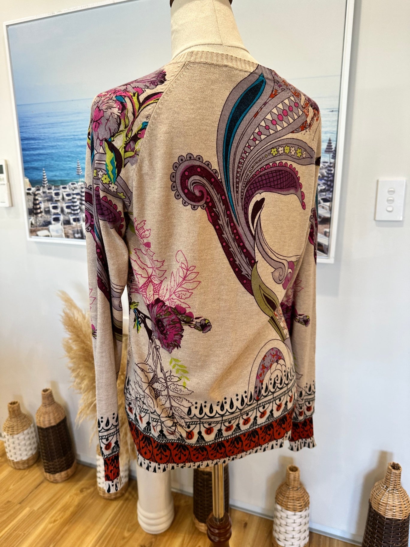 Heine Cardigan - Medium - Beige w floral and abstract patterns