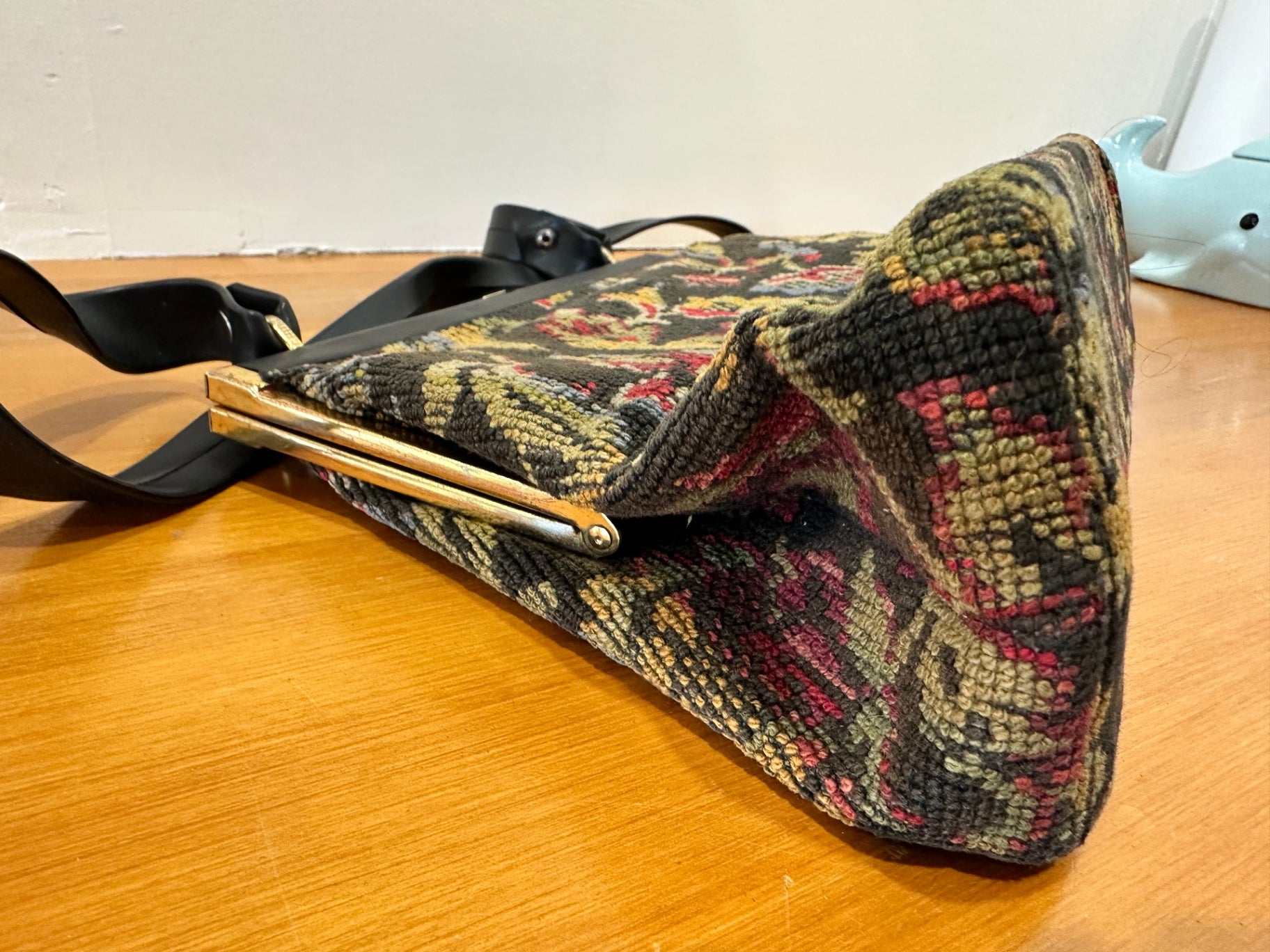 [SALE] Vintage Handbag - Tapestry