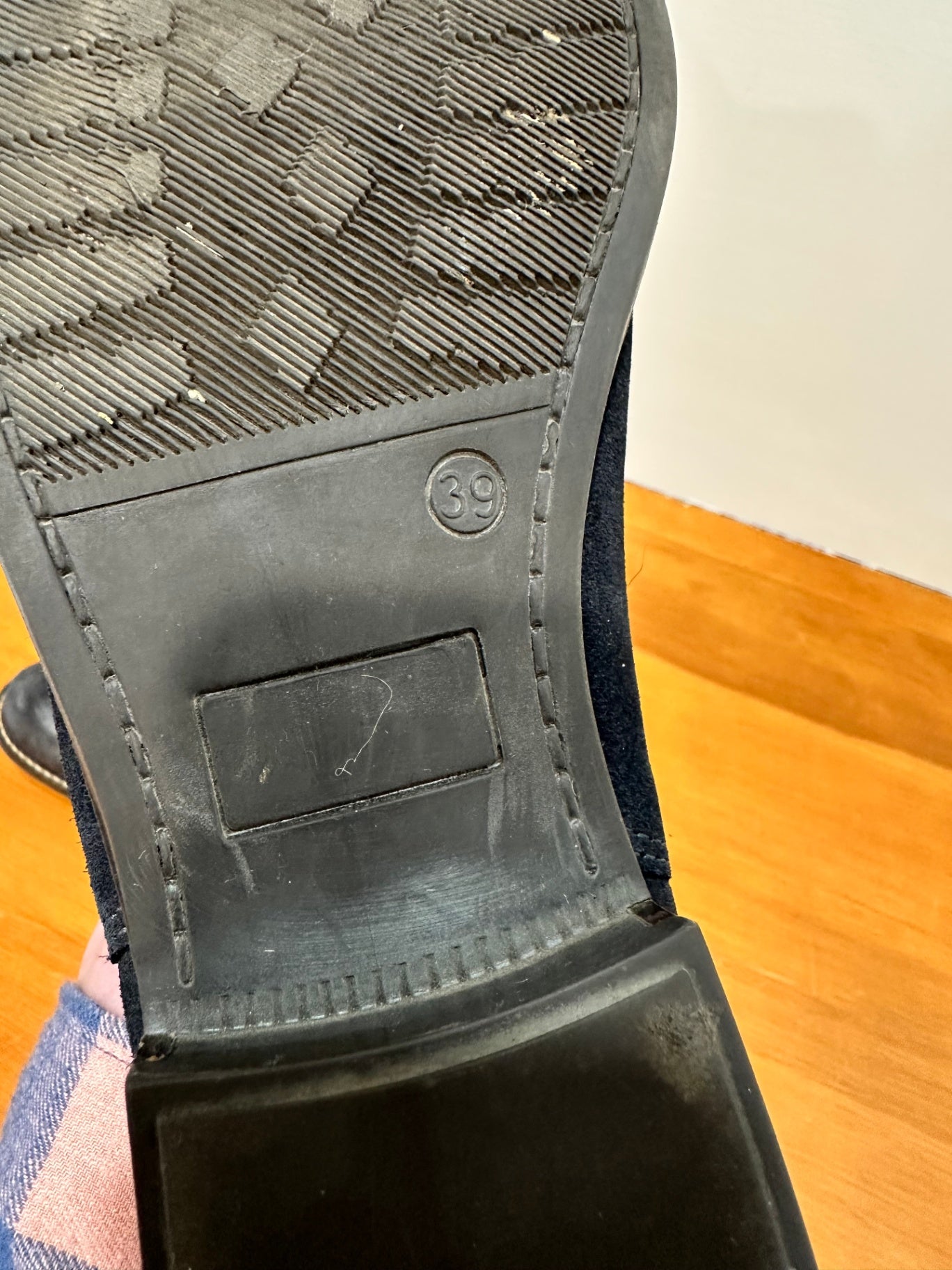 [SALE] 5th Avenue - Chelsea Boots - Leather and Suede - Size EU 39 Navy *some scratching at toe*