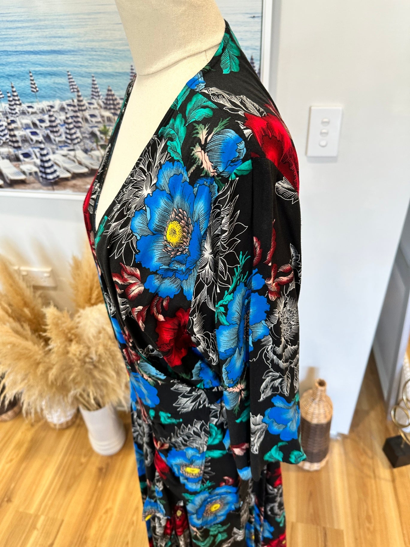 [SALE] TCD - Made in New Zealand - Maxi Dress - Large - Black & Floral