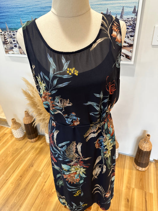 [SALE] Max - Navy Dress w Drape feature - Size 8