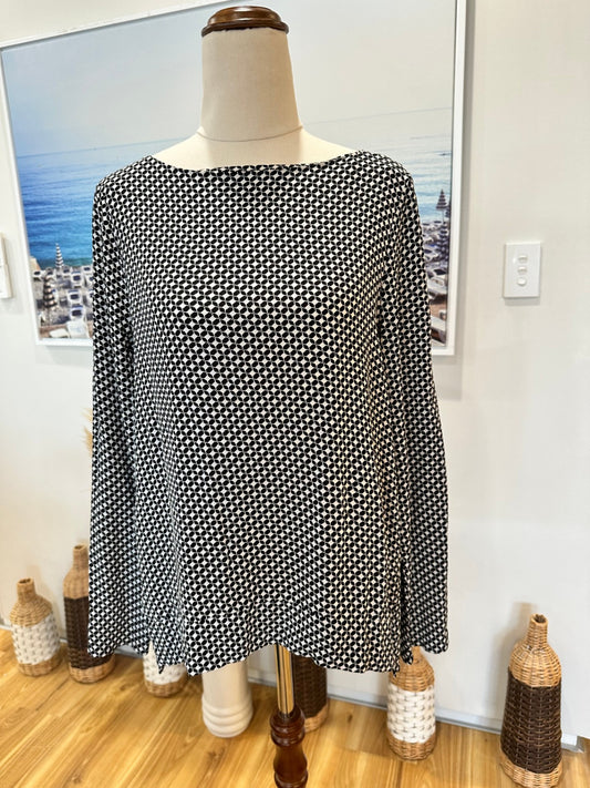 [SALE] Portmans Blouse - Size 10 - Black and White