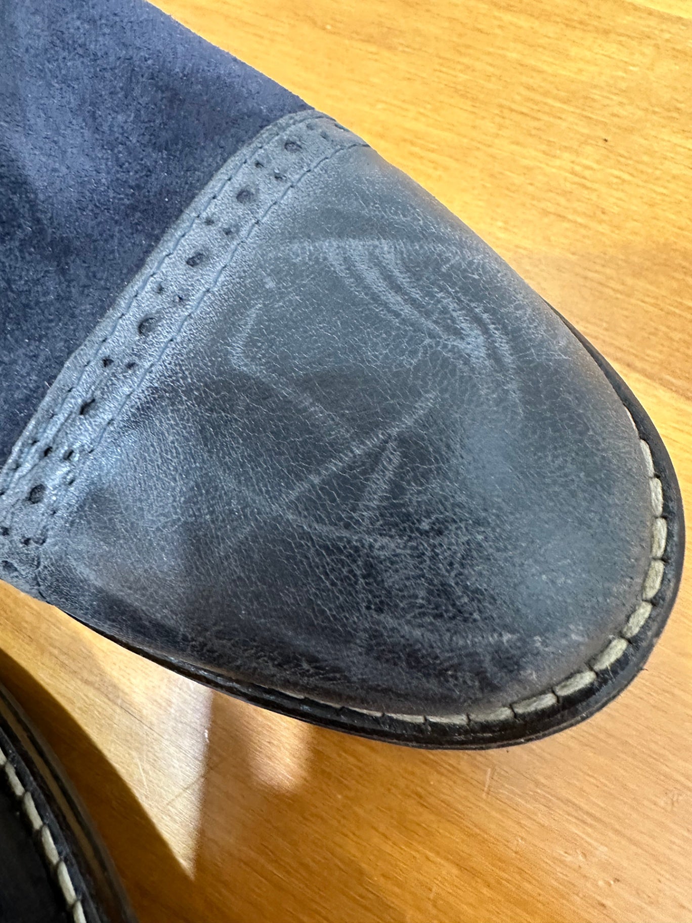 [SALE] 5th Avenue - Chelsea Boots - Leather and Suede - Size EU 39 Navy *some scratching at toe*