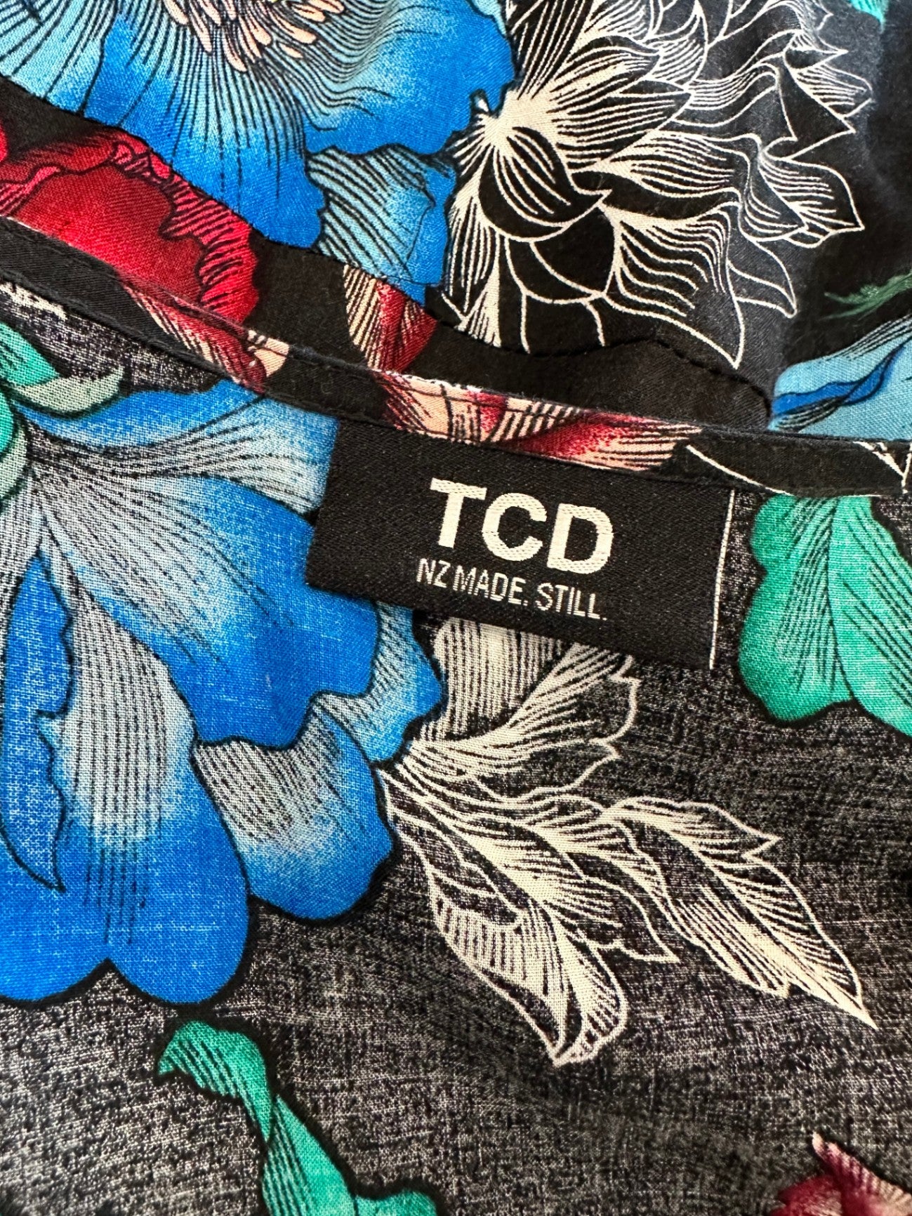 [SALE] TCD - Made in New Zealand - Maxi Dress - Large - Black & Floral