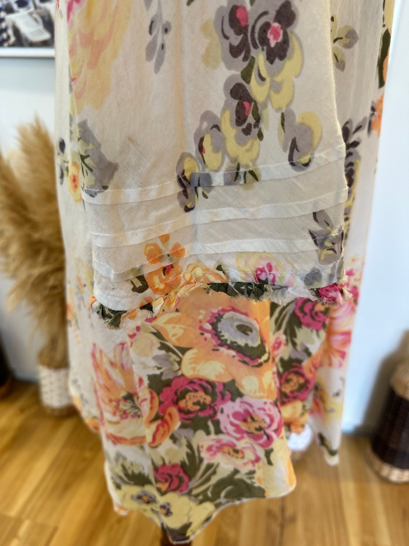 [SALE] Vassalli - Kaftan Top - Medium - Cream with pastels