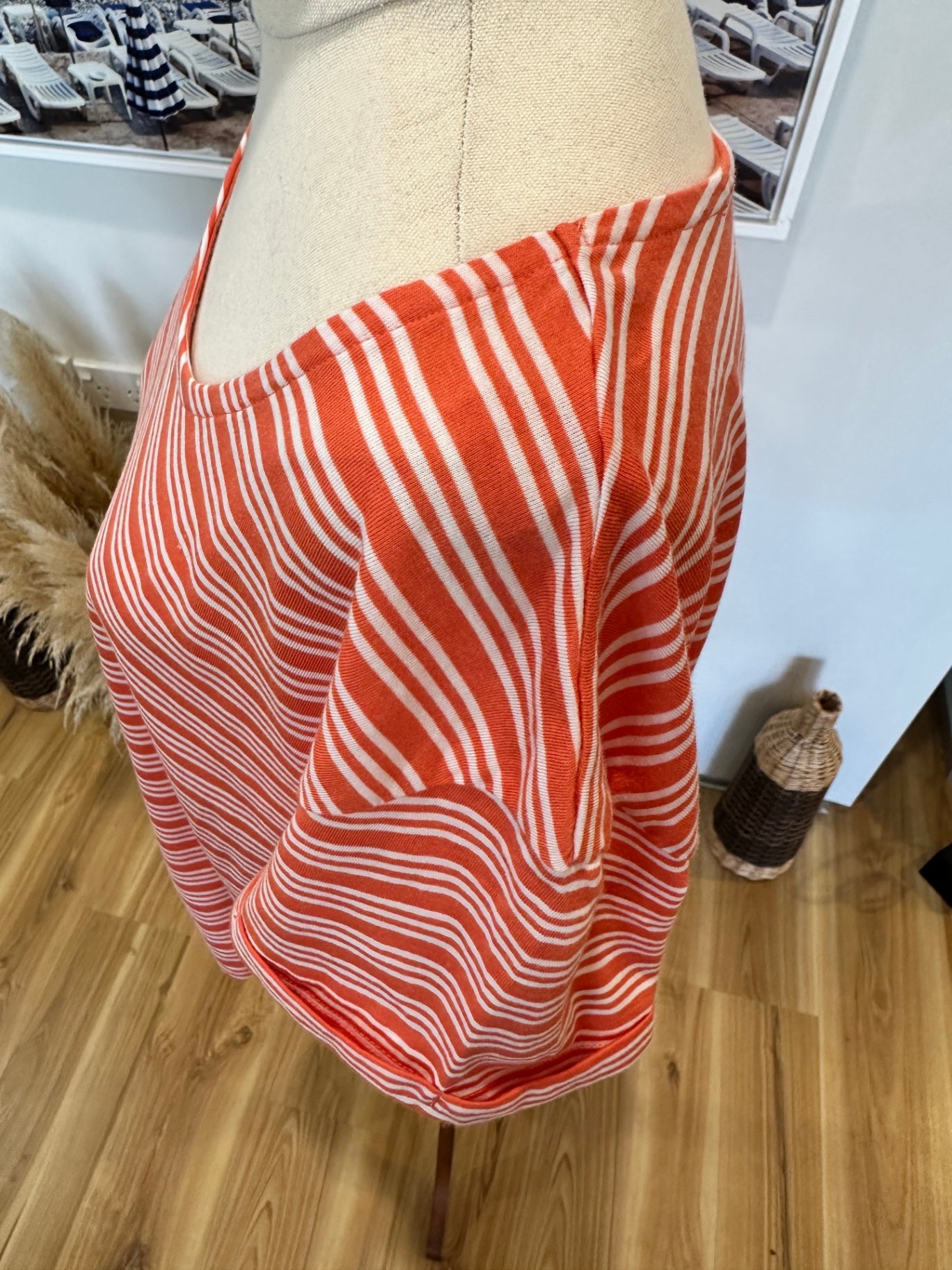 [SALE] T-Shirt - Large - Orange and White Stripes
