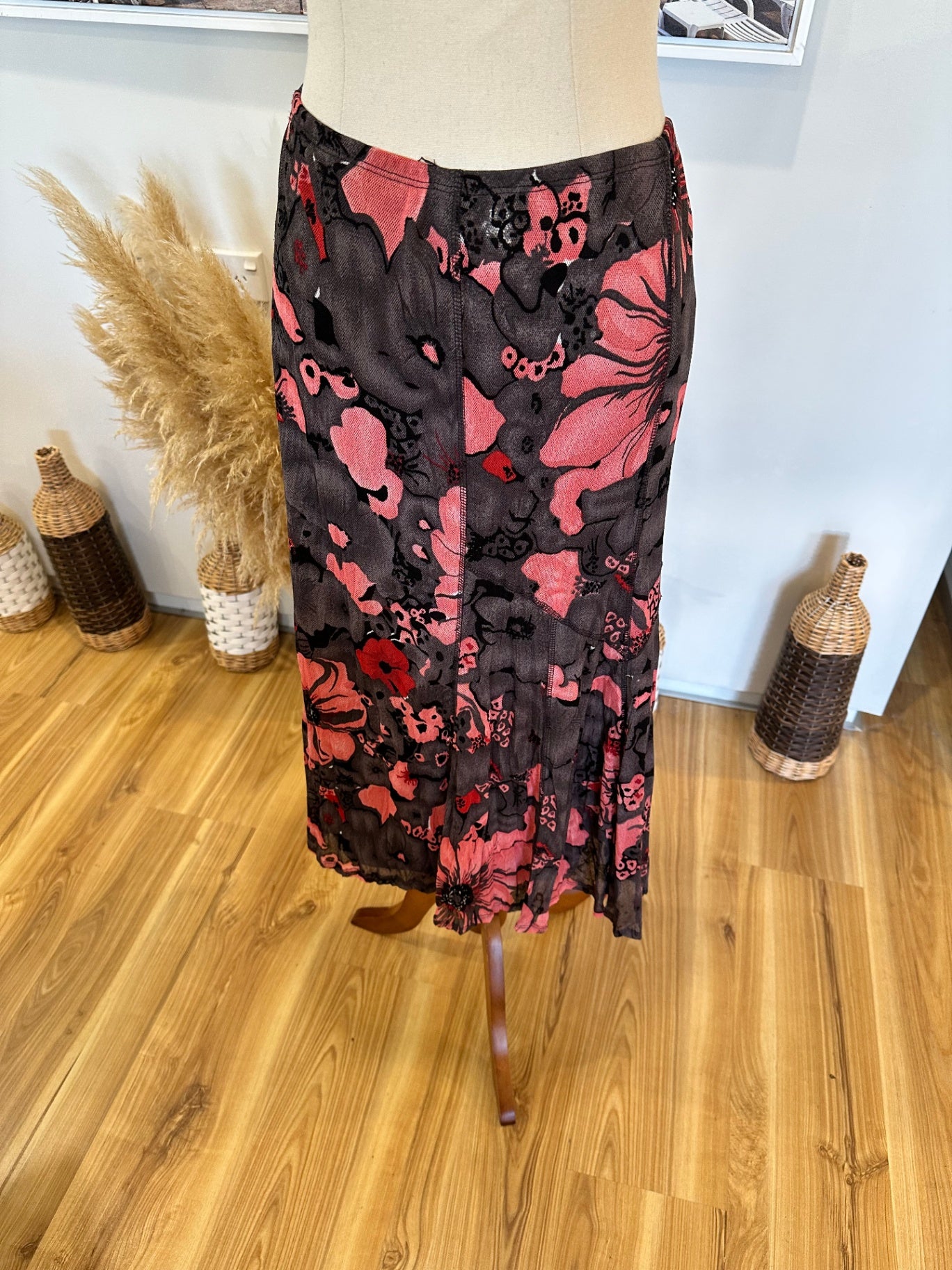 [SALE] Kamiko - Skirt - Size 14 - Pink / Grey